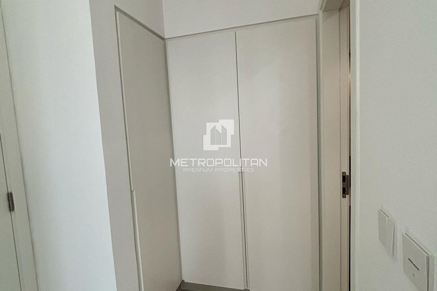 Stunning 4BR Townhouse +Maid | Smart Home | Resale