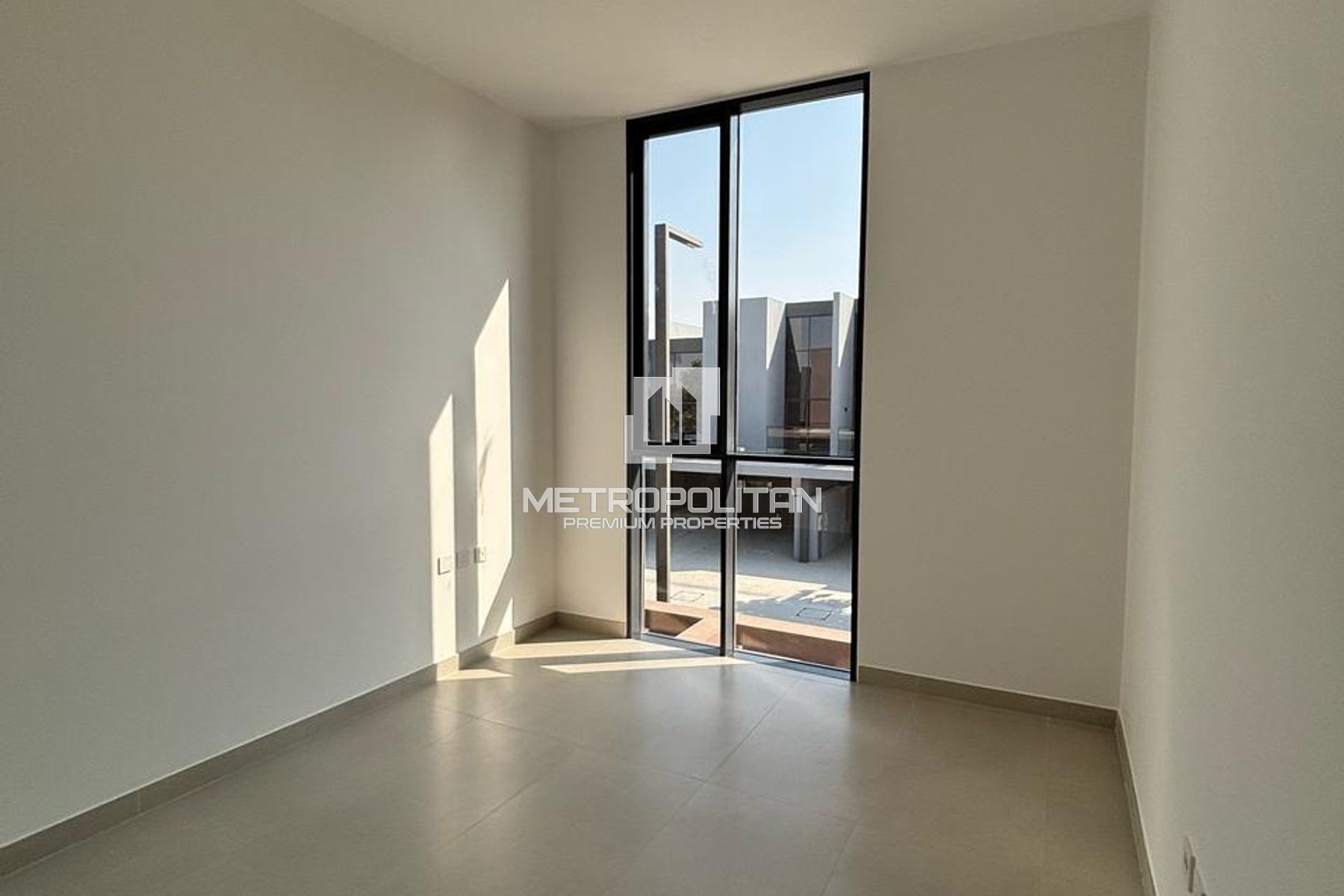 Stunning 4BR Townhouse +Maid | Smart Home | Resale