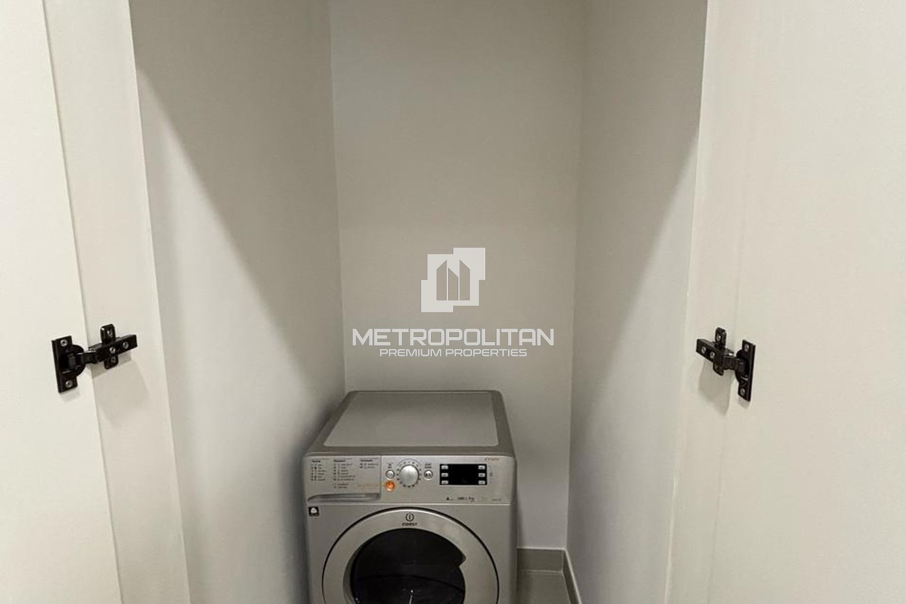 Stunning 4BR Townhouse +Maid | Smart Home | Resale