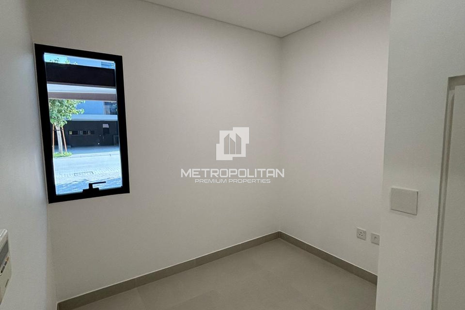 Stunning 4BR Townhouse +Maid | Smart Home | Resale