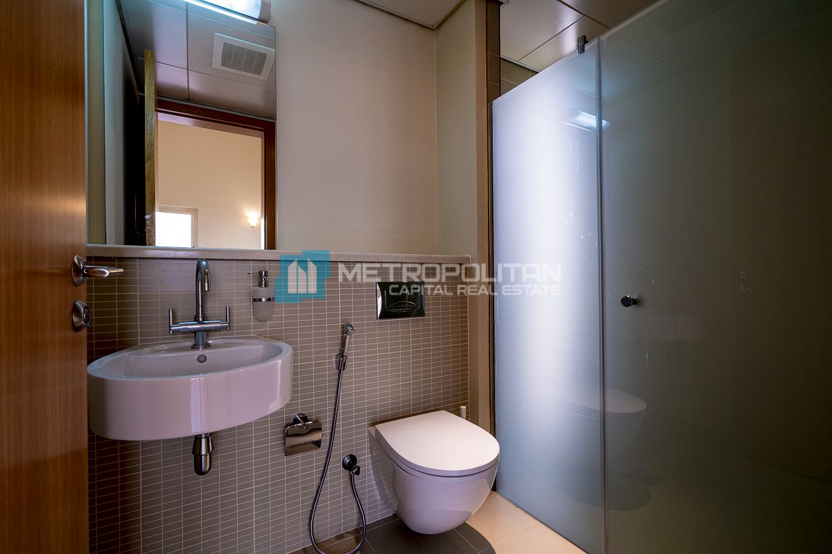 Private Pool| 4BR+M|Next To Corner| For Local Only