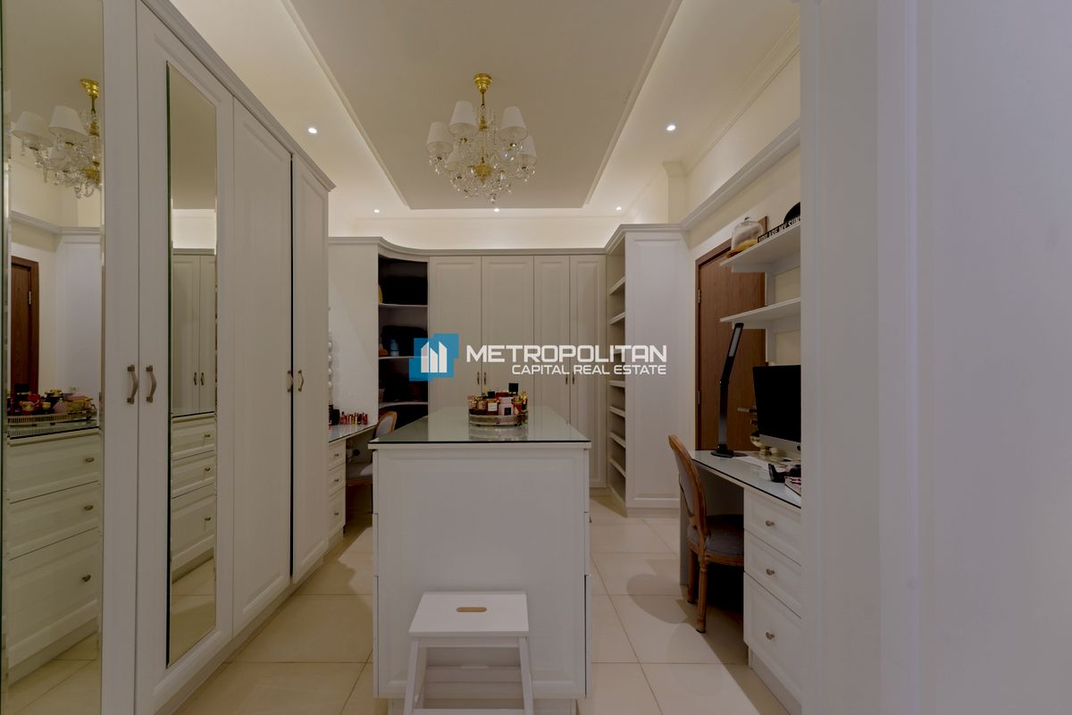 Corner Unit | 5BR with Maid | Fully Upgraded Villa