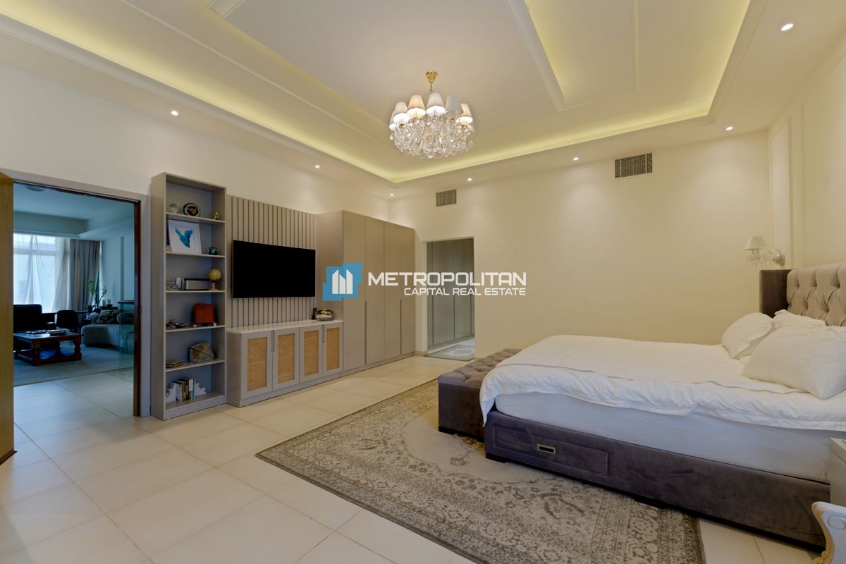 Corner Unit | 5BR with Maid | Fully Upgraded Villa