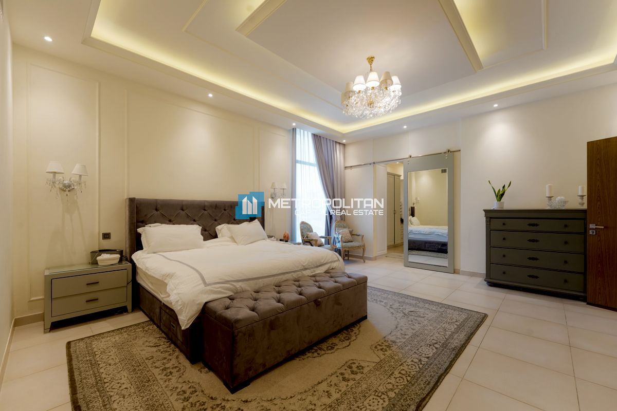 Corner Unit | 5BR with Maid | Fully Upgraded Villa