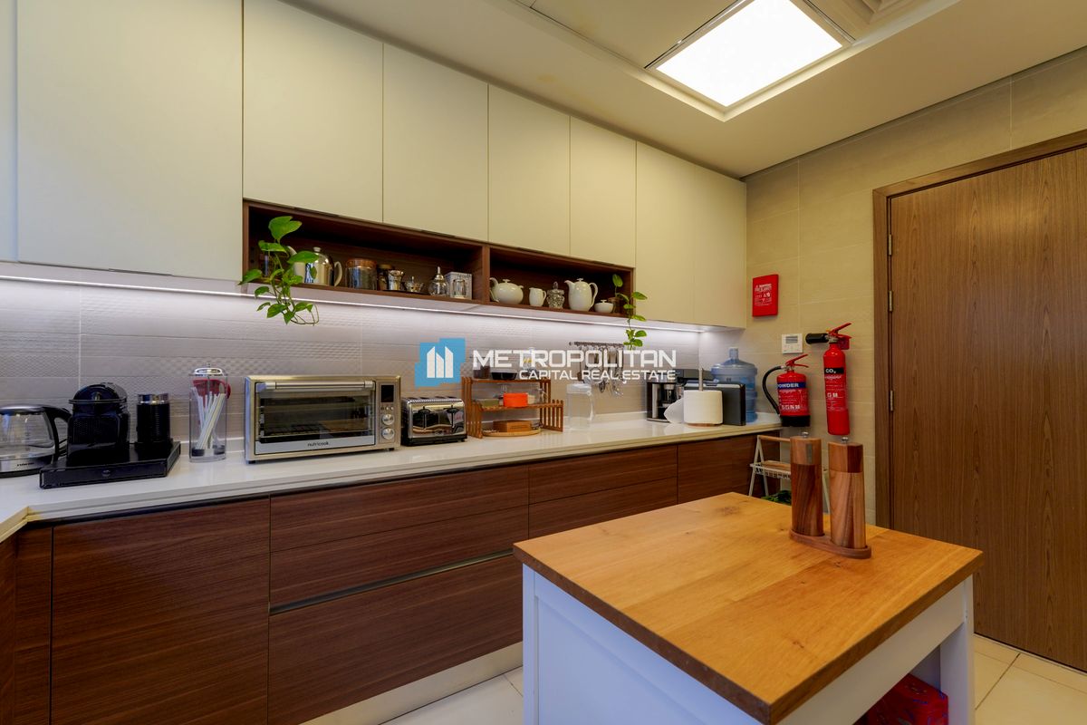 Corner Unit | 5BR with Maid | Fully Upgraded Villa
