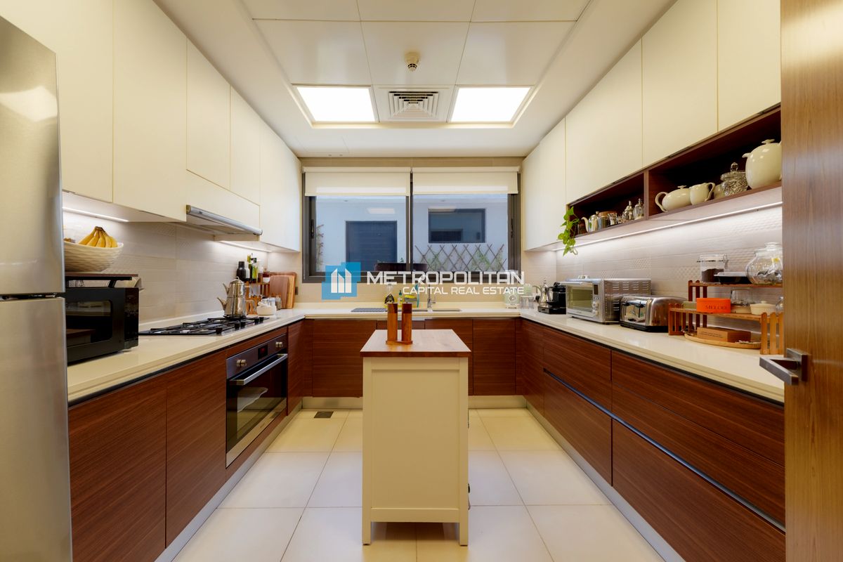 Corner Unit | 5BR with Maid | Fully Upgraded Villa