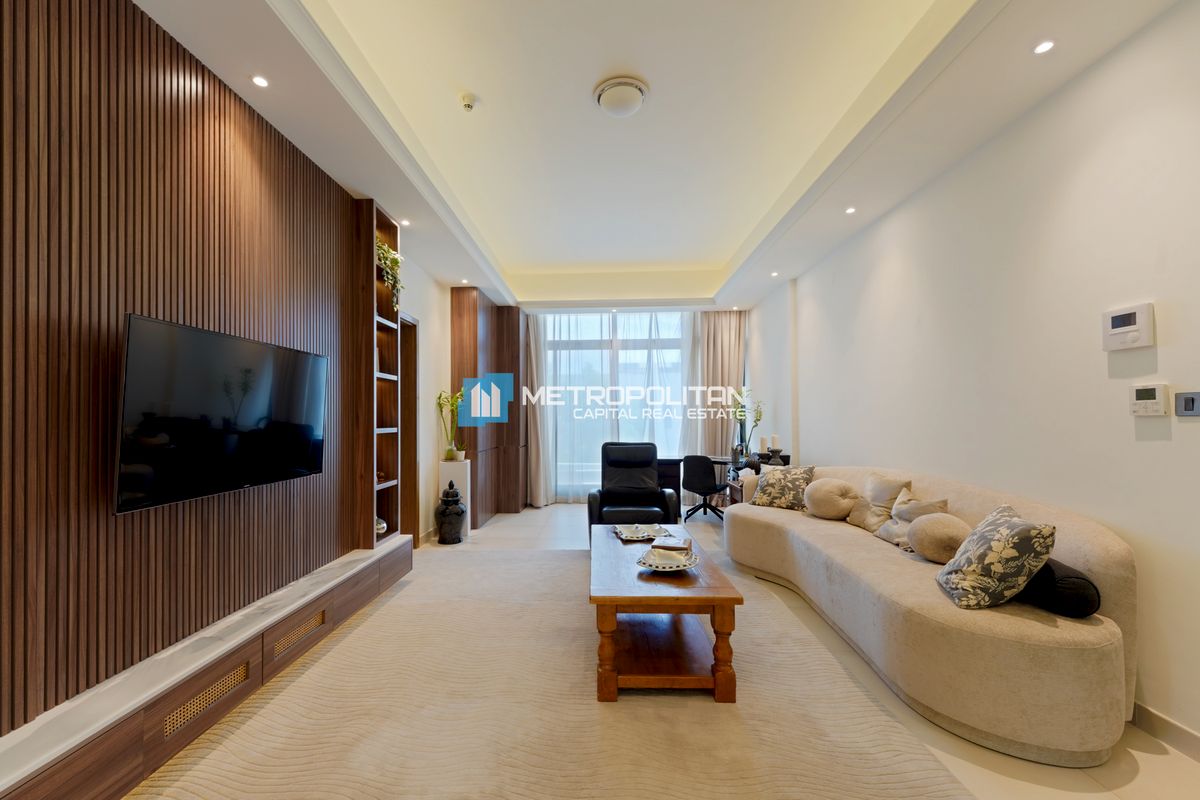 Corner Unit | 5BR with Maid | Fully Upgraded Villa
