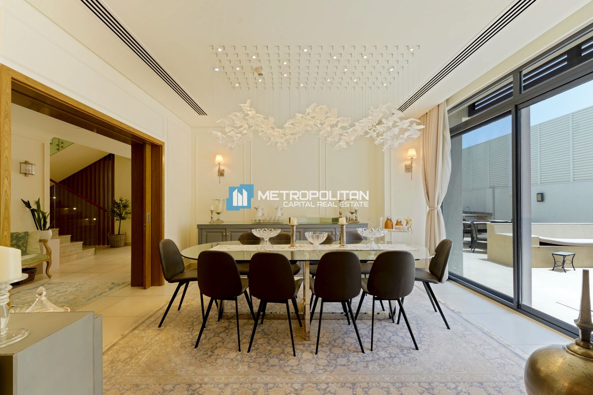 Corner Unit | 5BR with Maid | Fully Upgraded Villa