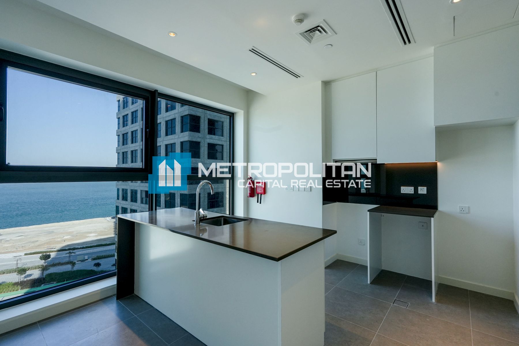 Sea View | Studio w/ Balcony | High Floor | Resale