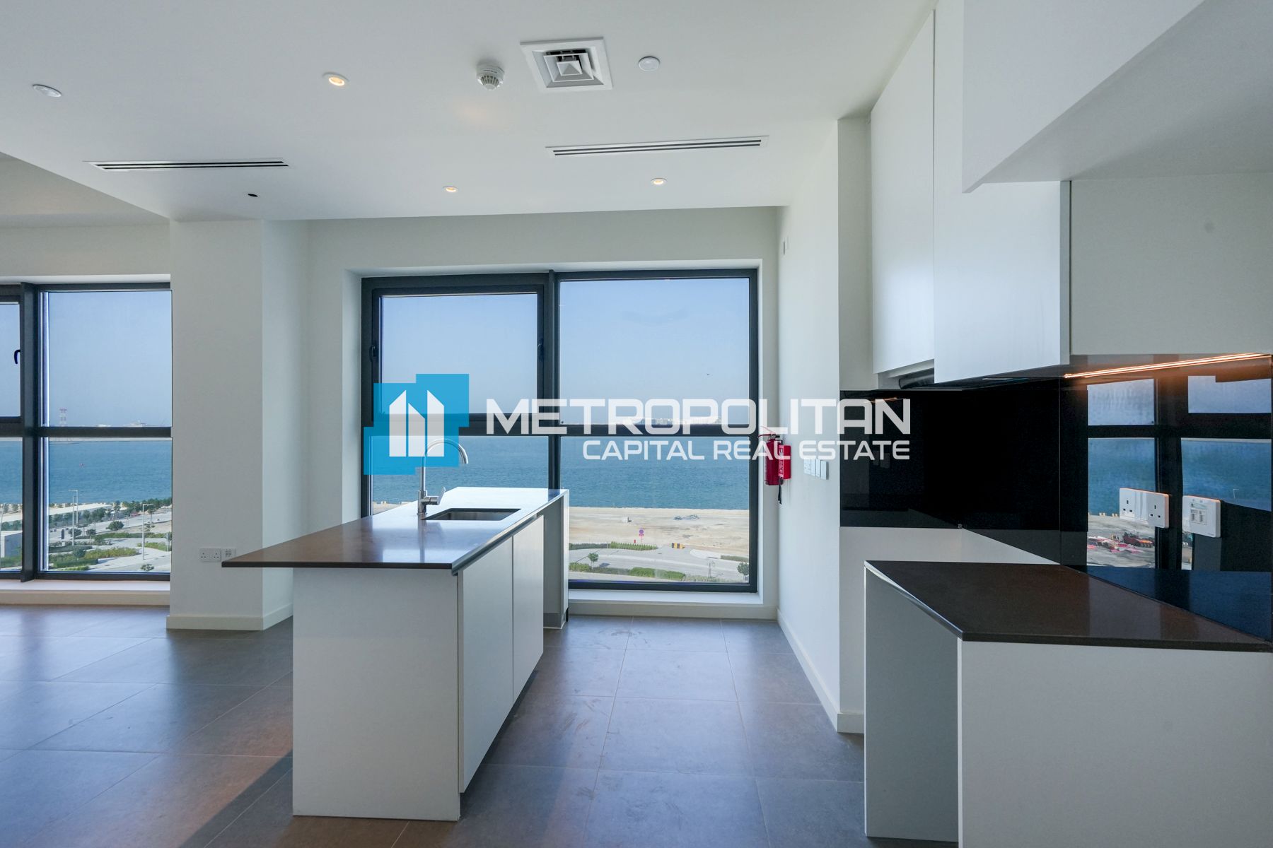 Sea View | Studio w/ Balcony | High Floor | Resale