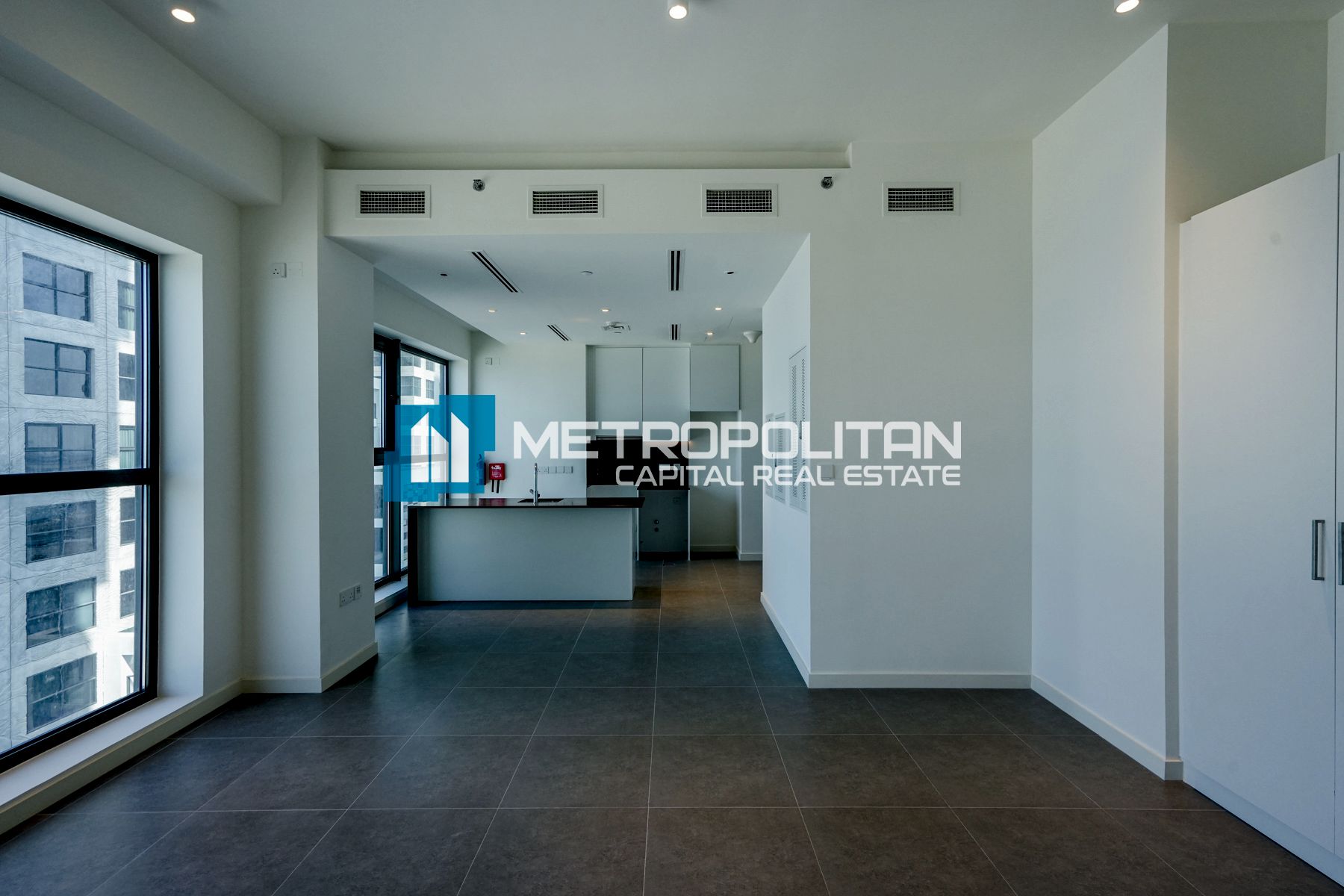 Sea View | Studio w/ Balcony | High Floor | Resale