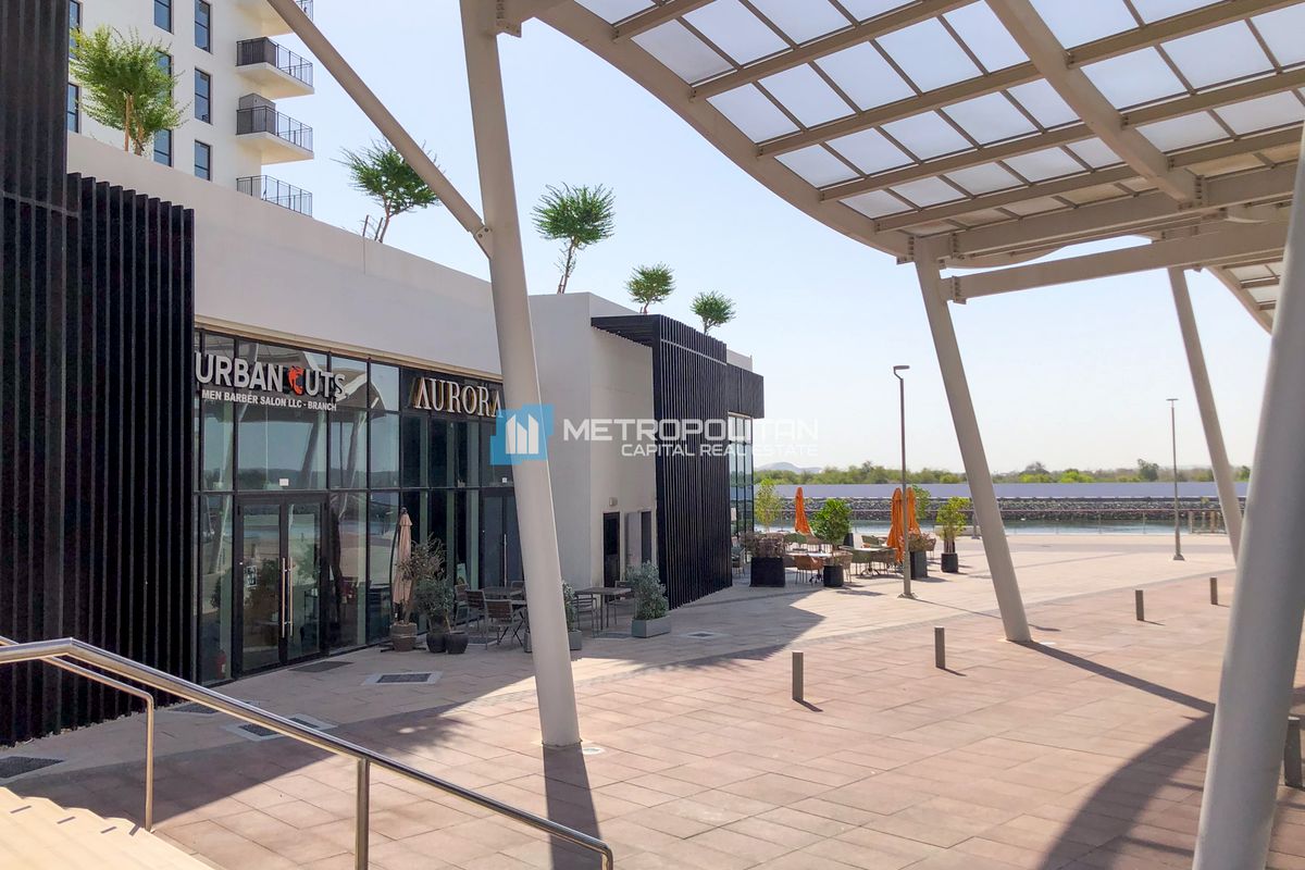 3BR w/ Balcony | Full Sea World View | Maids Room
