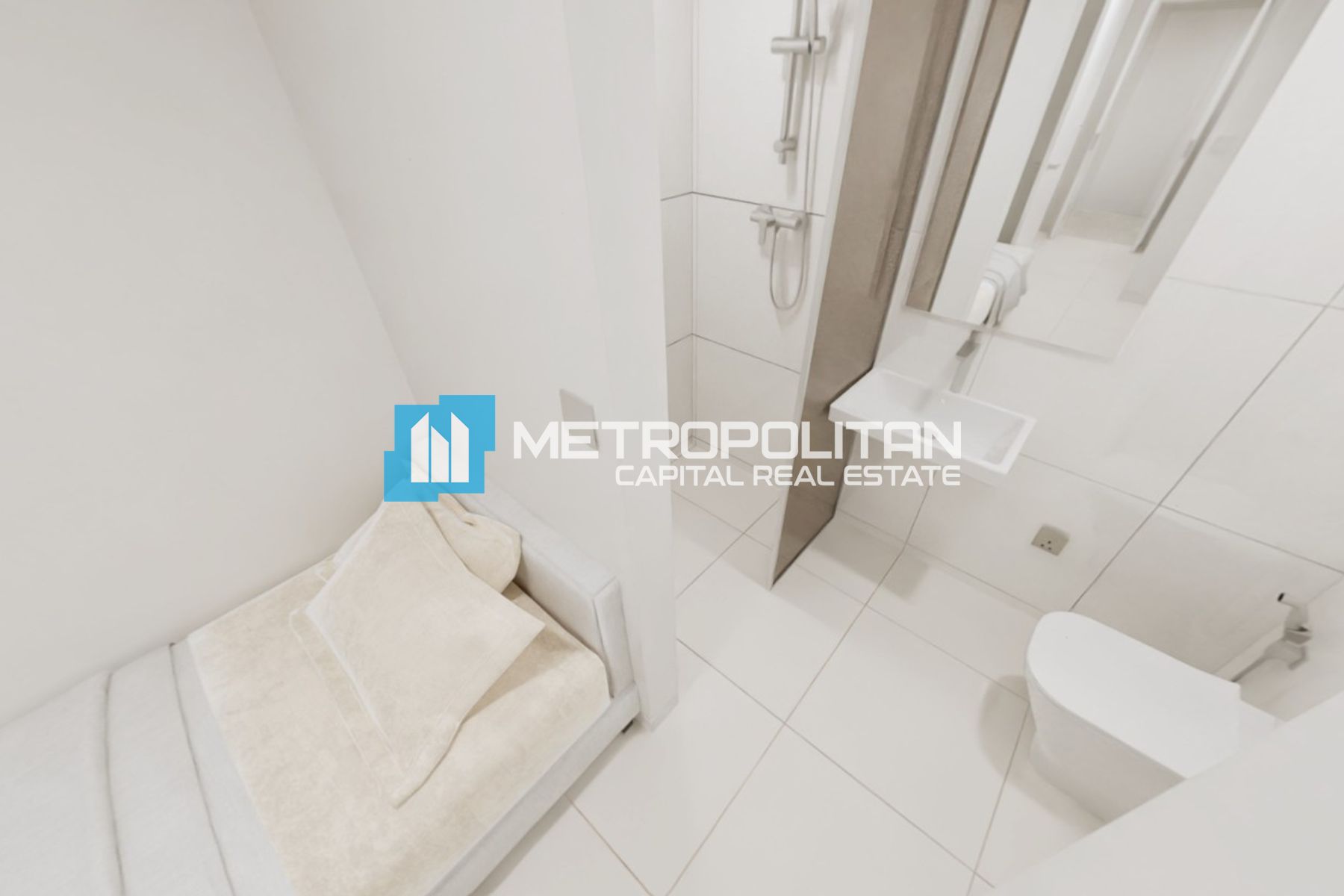 Luxurious 2BR+M | Partial Sea View | Study Area