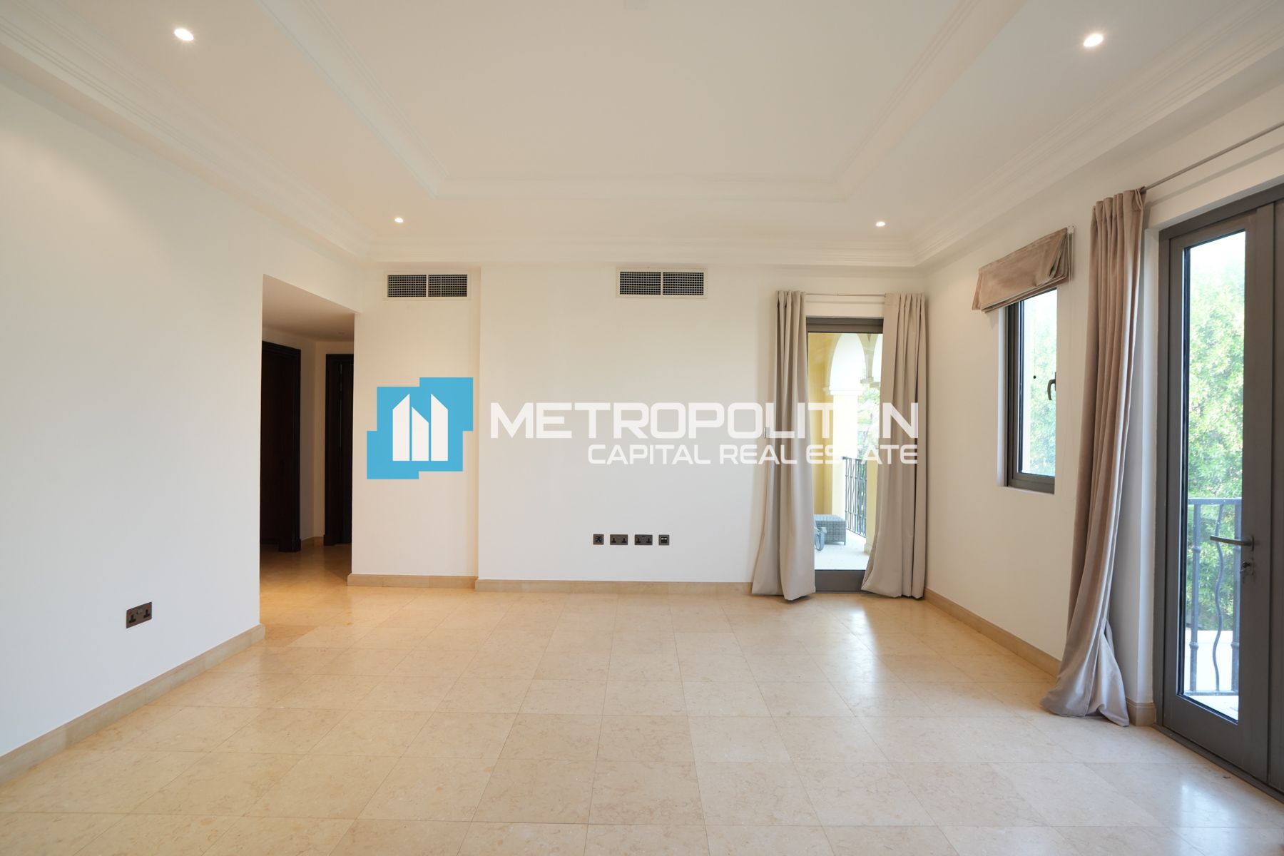 Corner 4BR+Maids | Massive Plot | Vacant