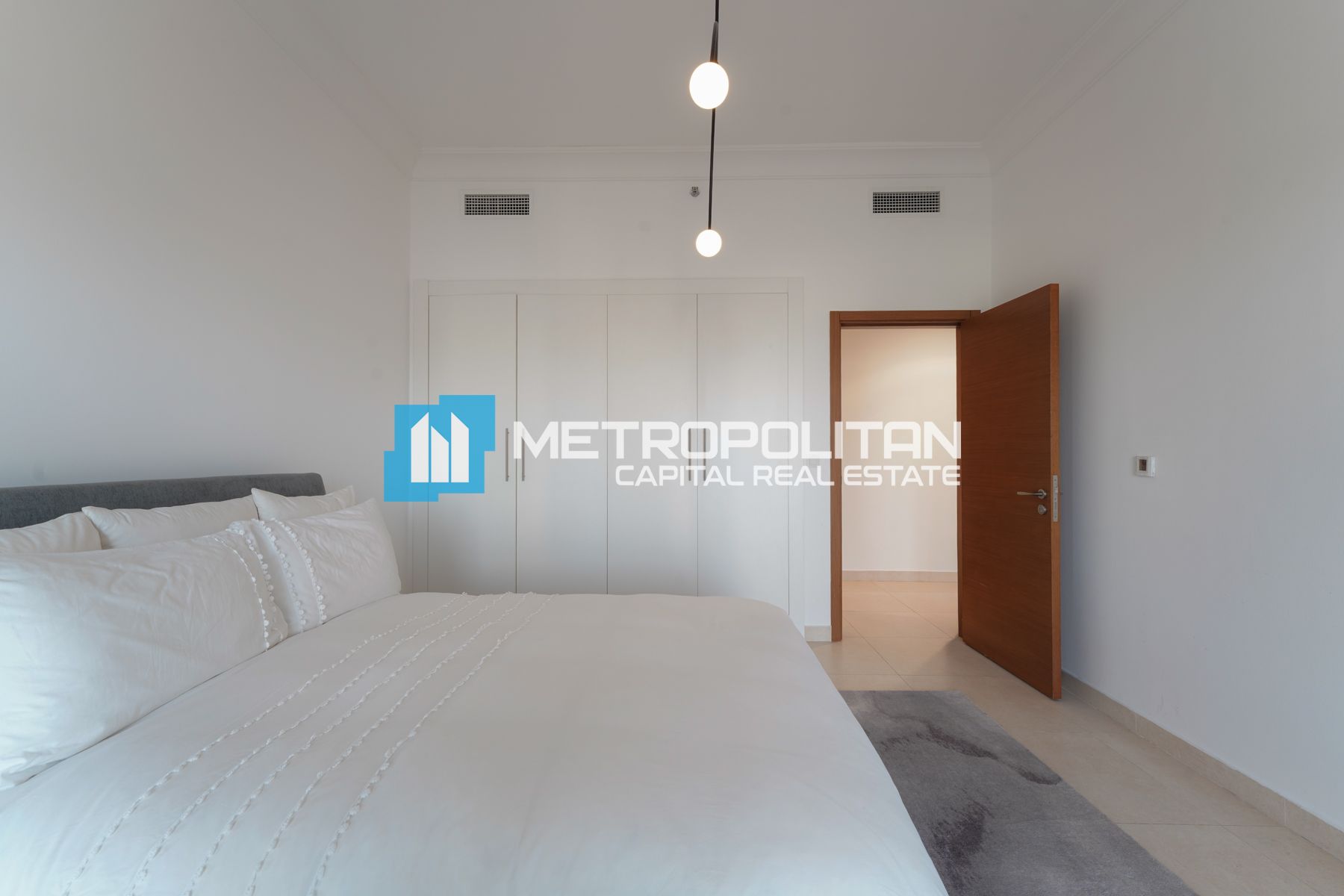 Vacant 3BR+M | Big Balcony | Near to Golf Course