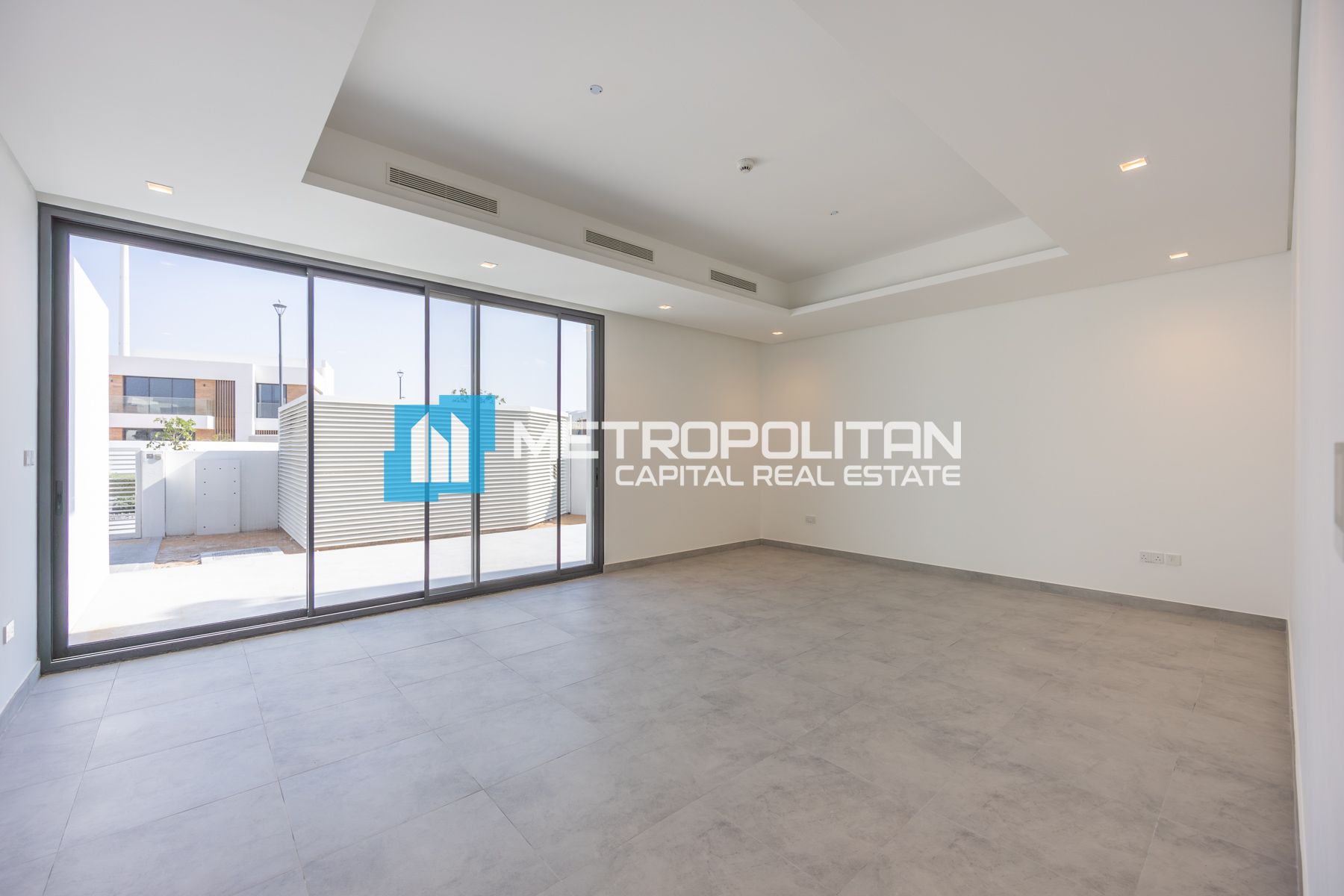Ready To Move | Single Row Corner | Private Pool