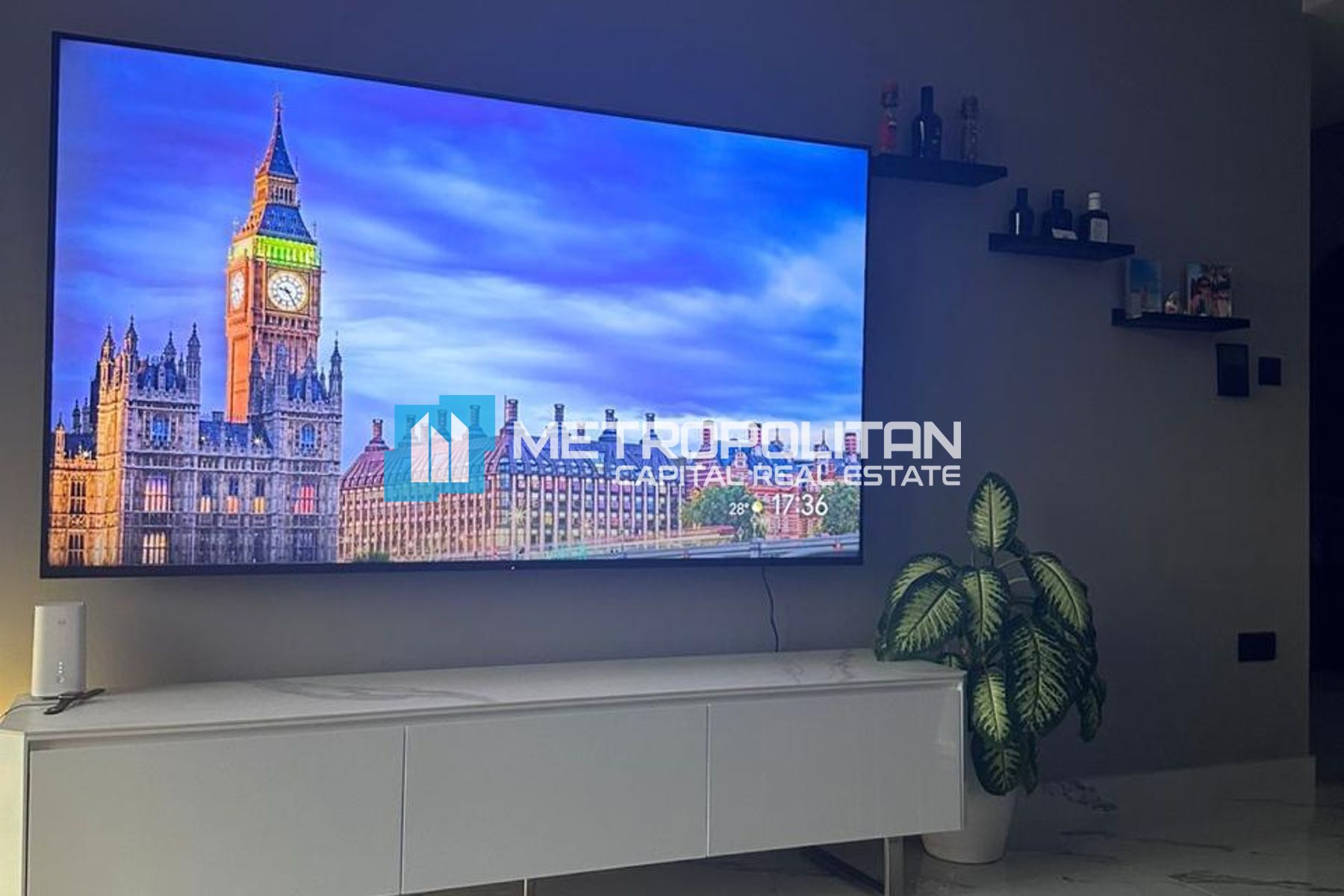 Canal View | High Floor 1 Bedroom | Renovated