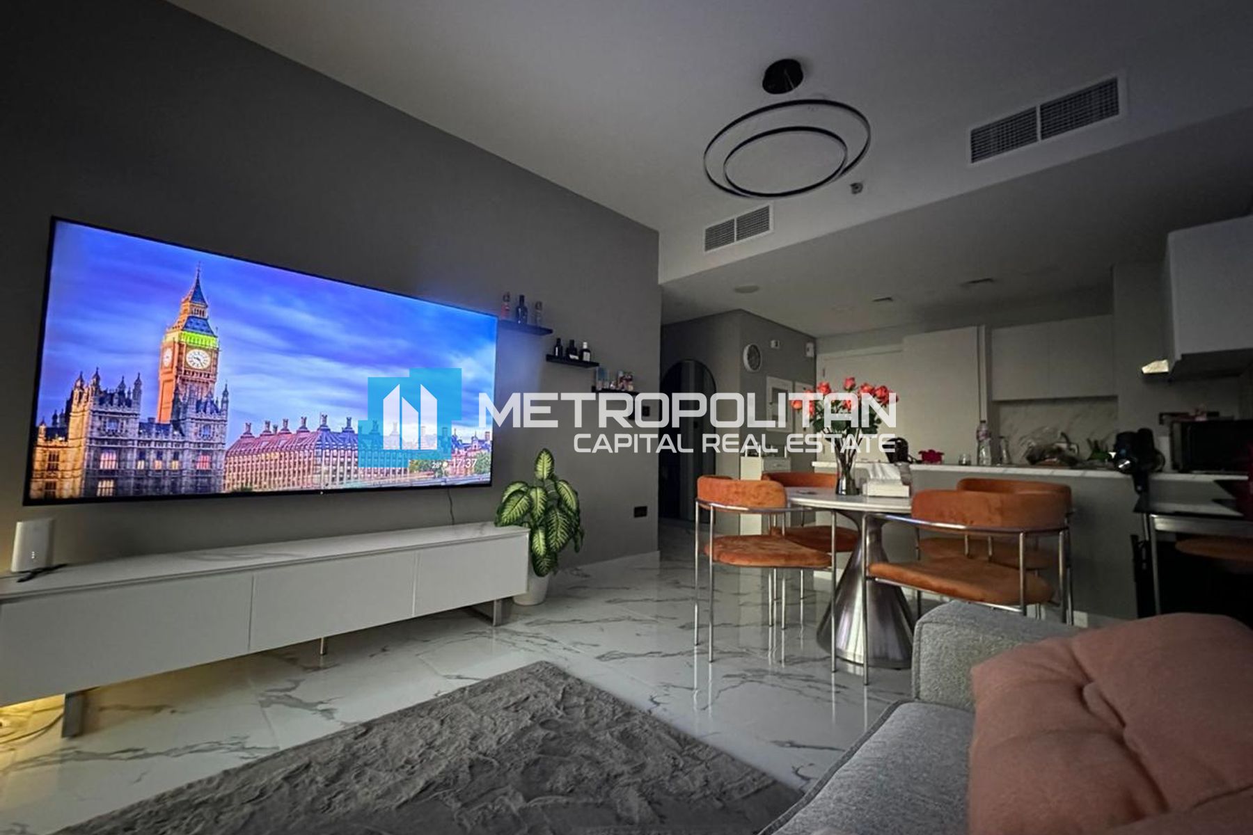 Canal View | High Floor 1 Bedroom | Renovated