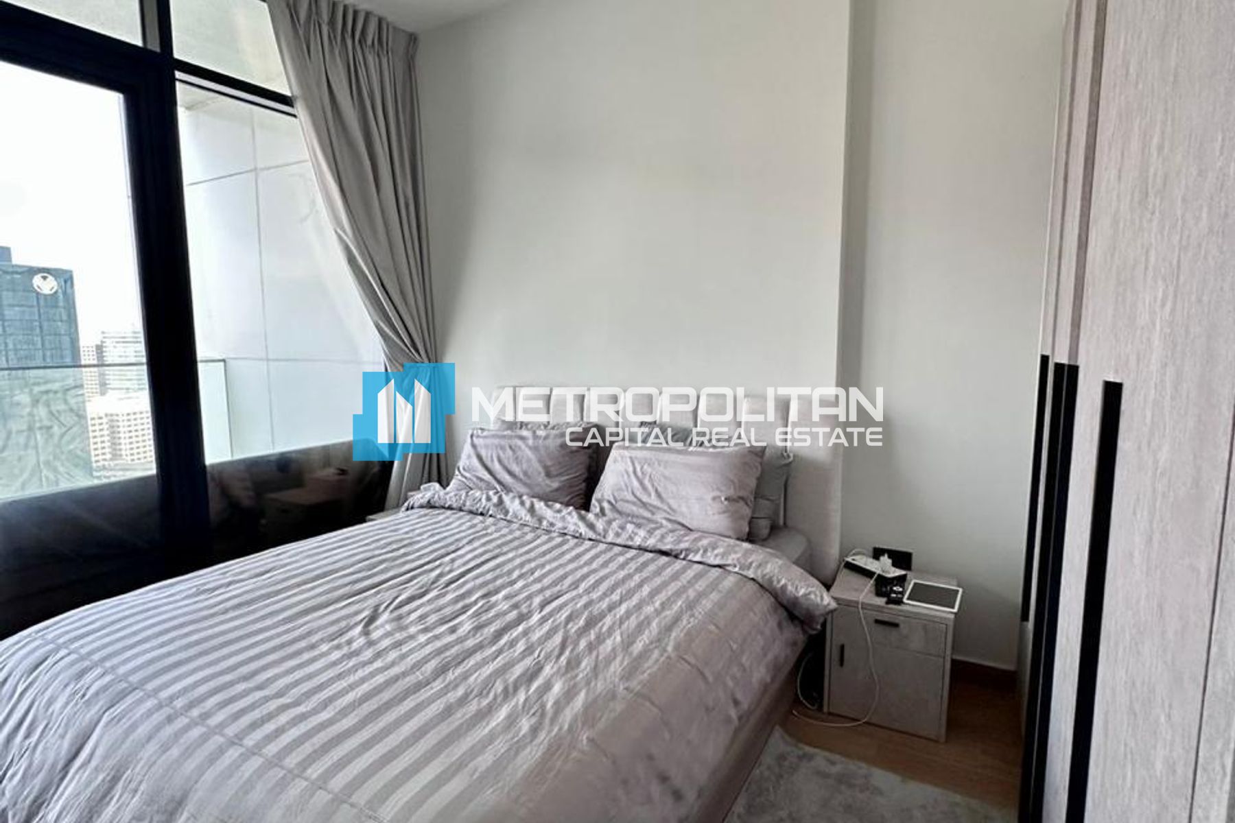 Canal View | High Floor 1 Bedroom | Renovated
