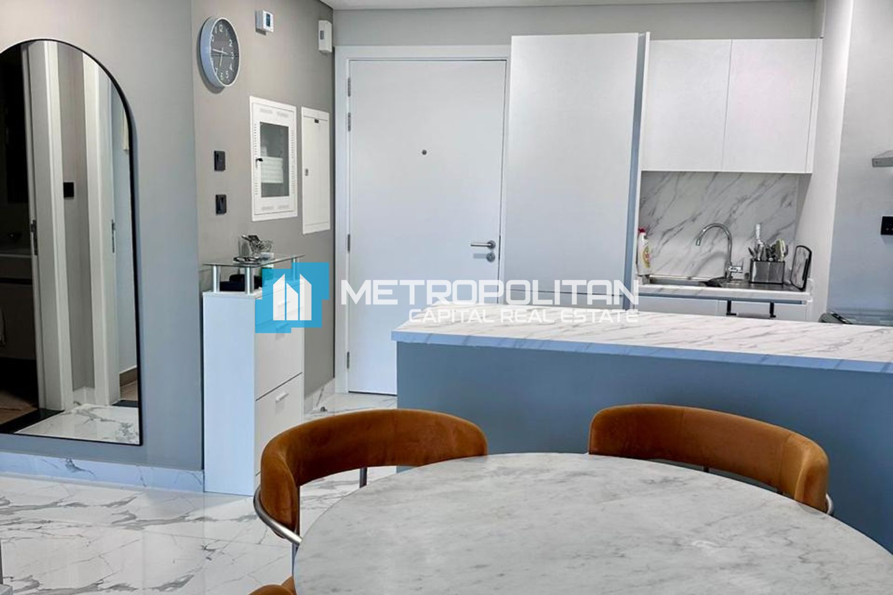 Canal View | High Floor 1 Bedroom | Renovated