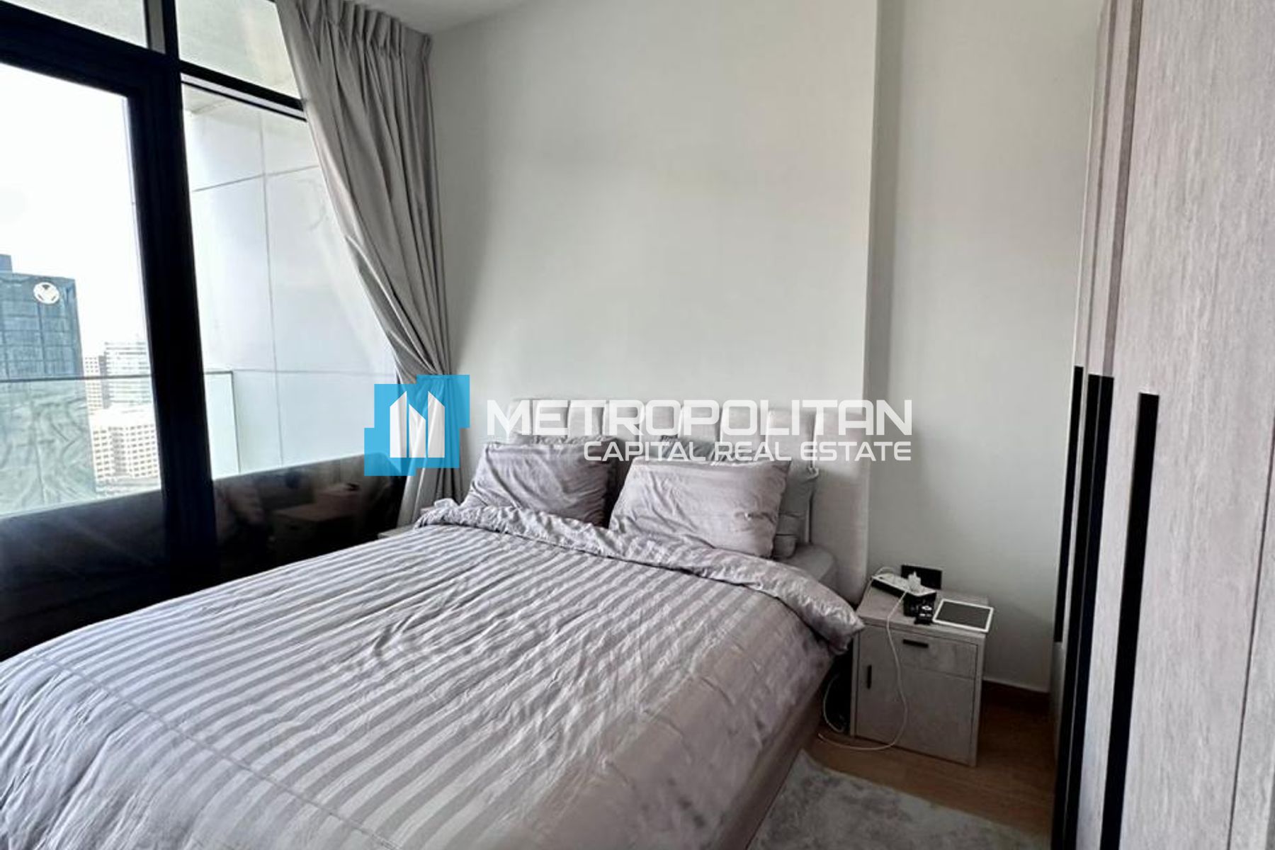 Canal View | High Floor 1 Bedroom | Renovated