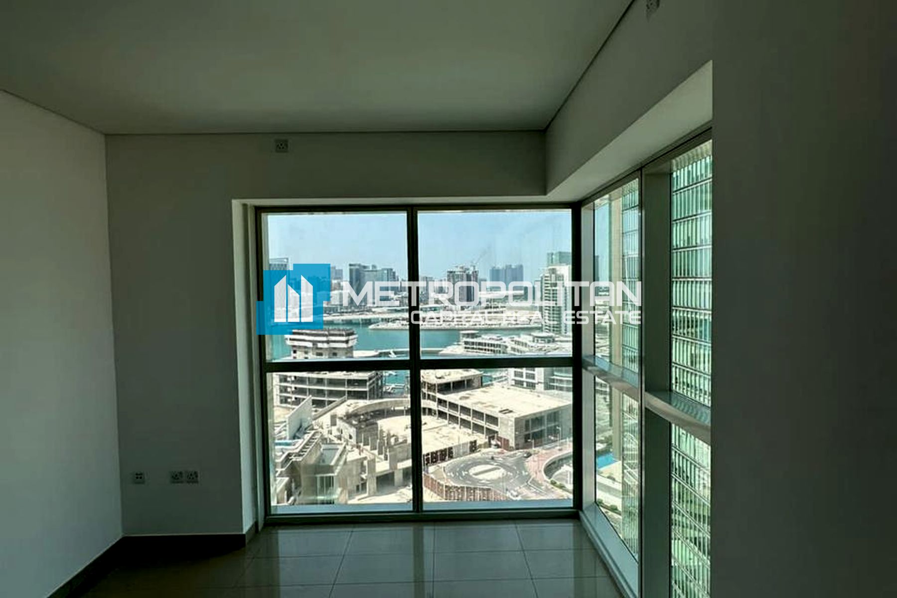 Modern 1BR Unit| Marina and Pool View| High Floor