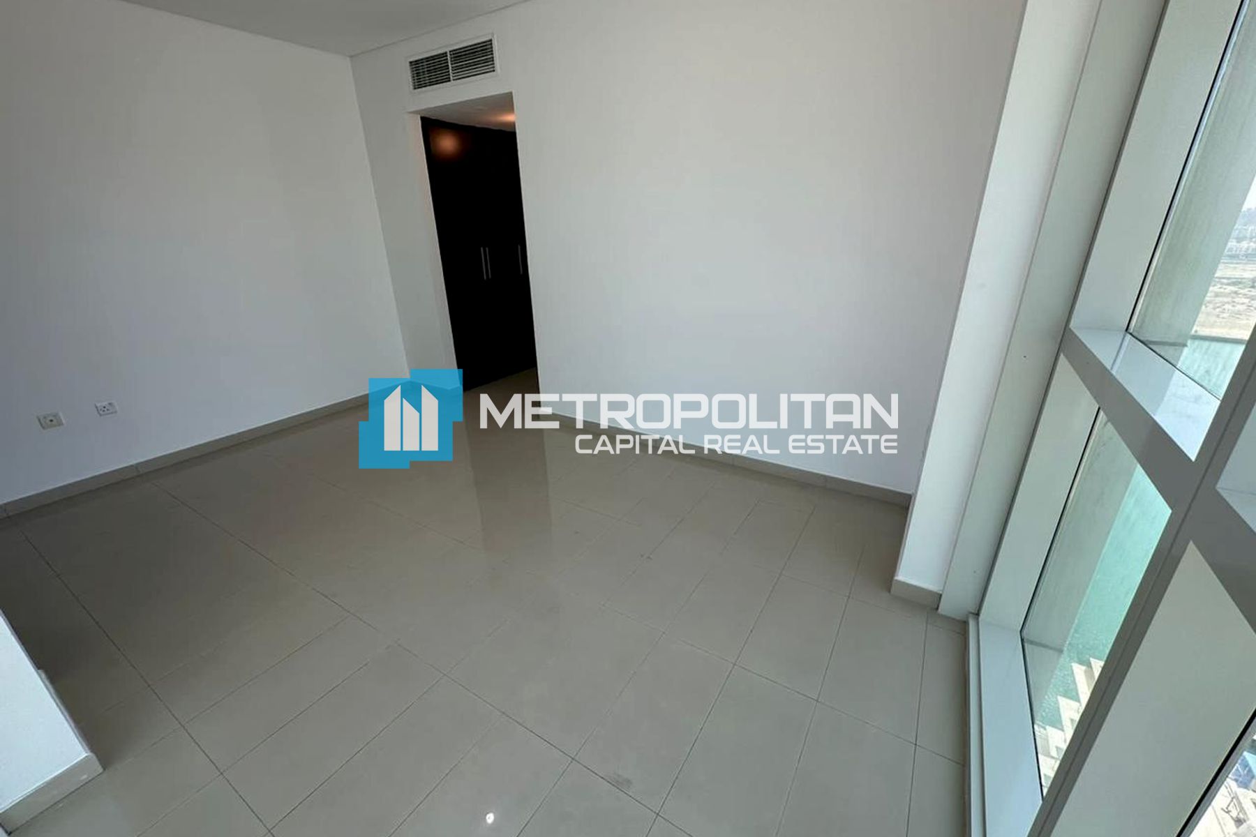 Modern 1BR Unit| Marina and Pool View| High Floor