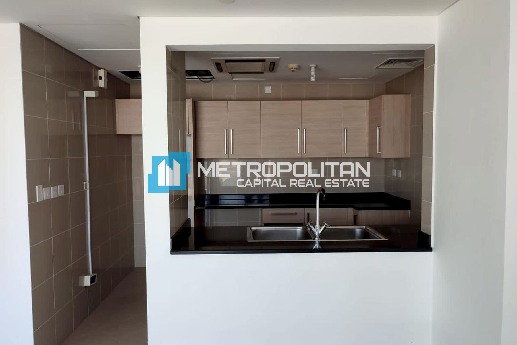 Modern 1BR Unit| Marina and Pool View| High Floor