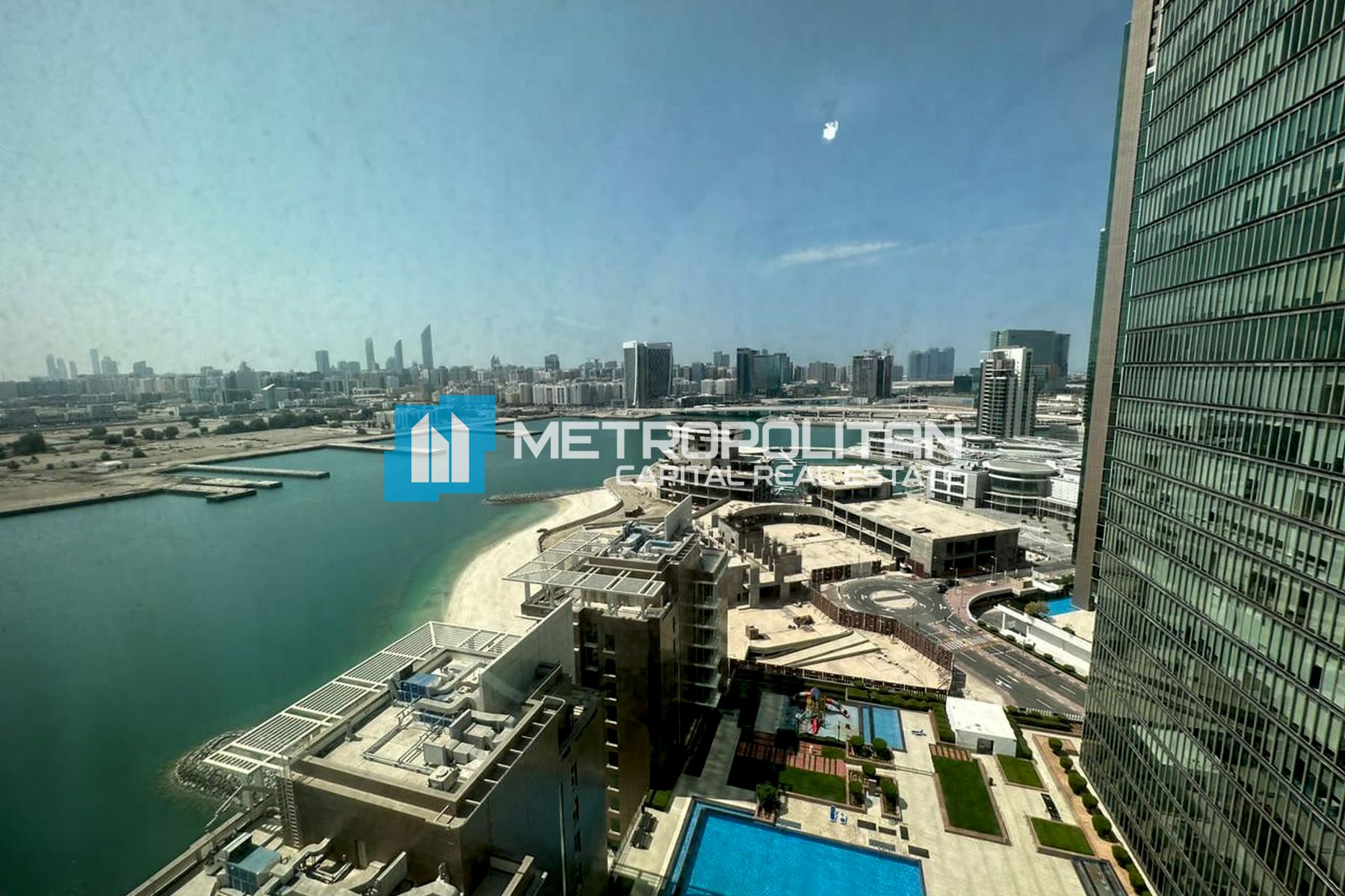 Modern 1BR Unit| Marina and Pool View| High Floor