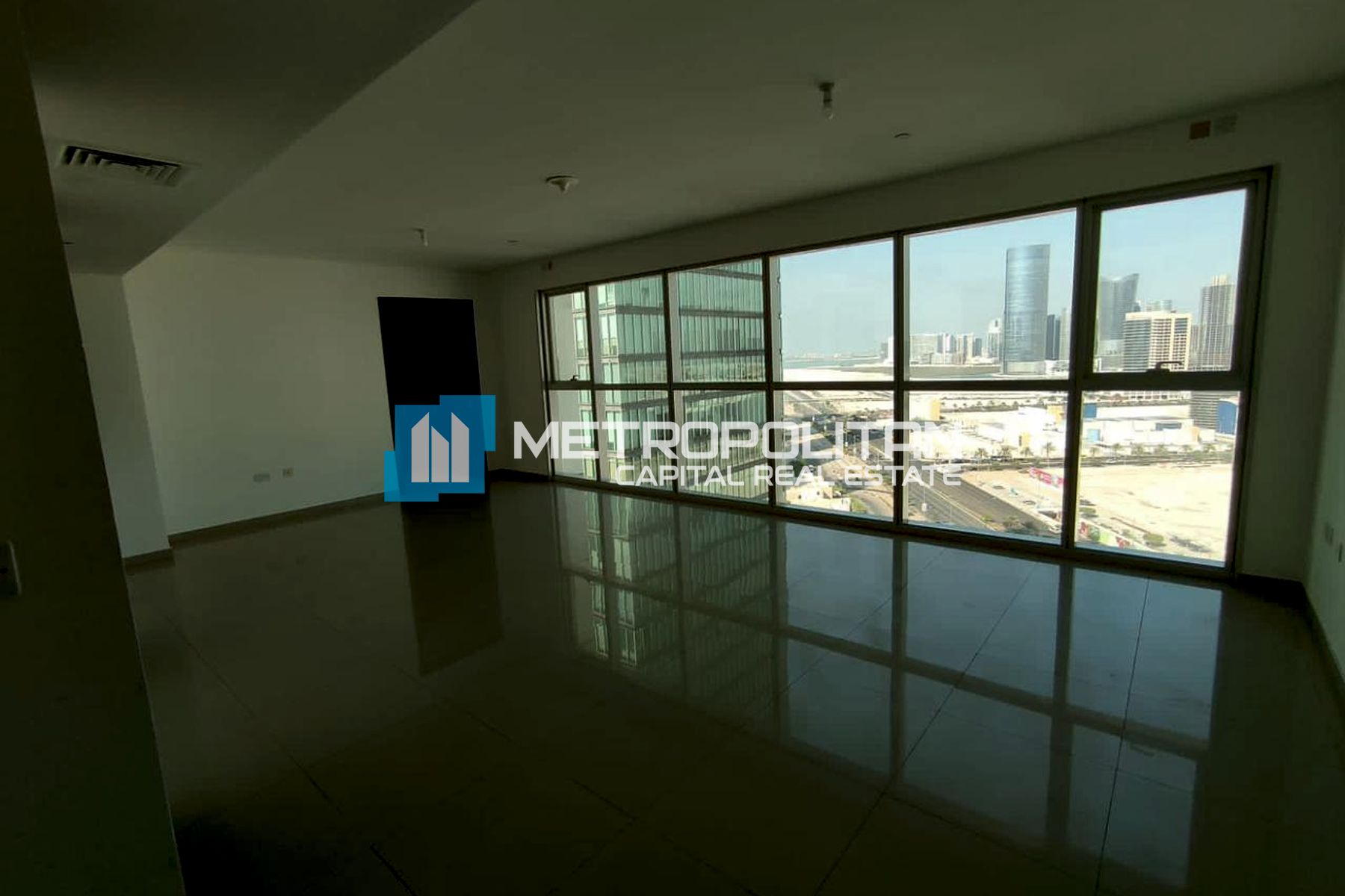 Modern 1BR Unit| Marina and Pool View| High Floor