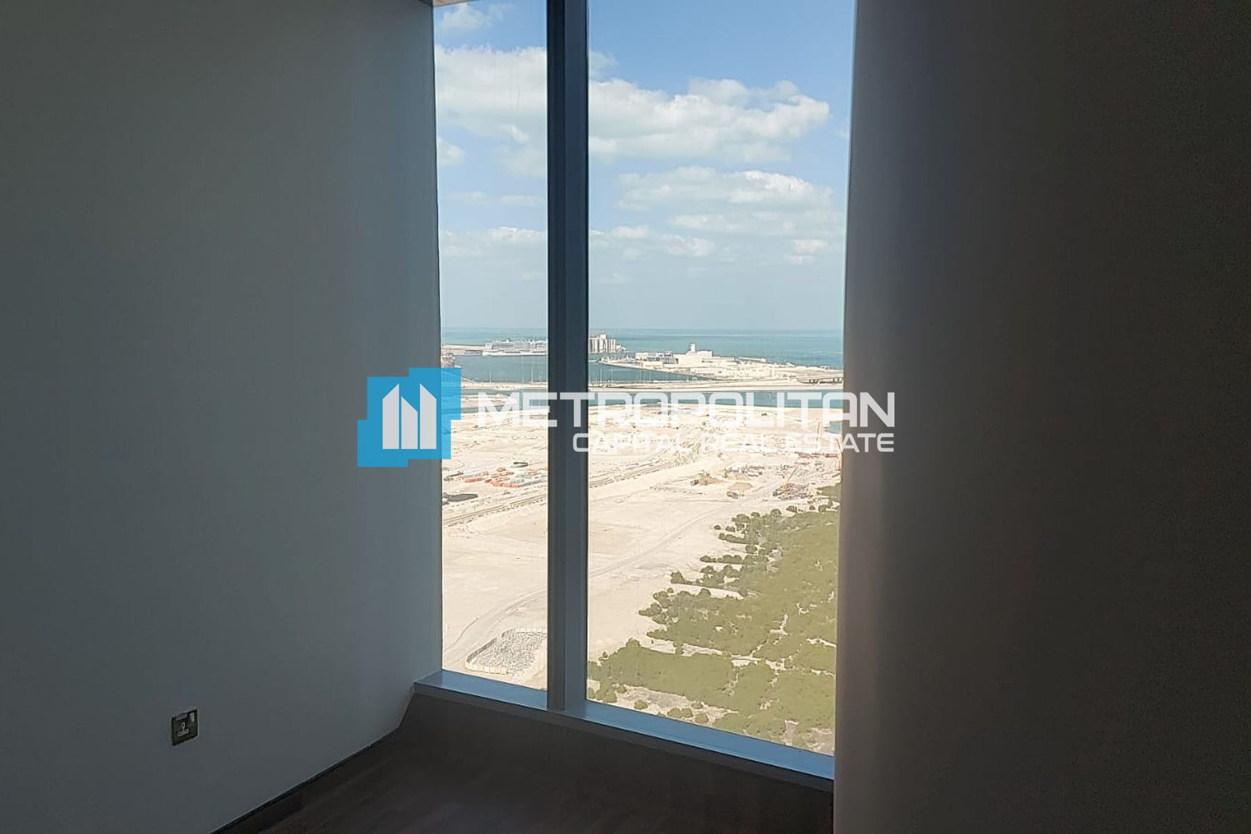 10 Fitted Offices |Vacant |Huge Layout |Canal View