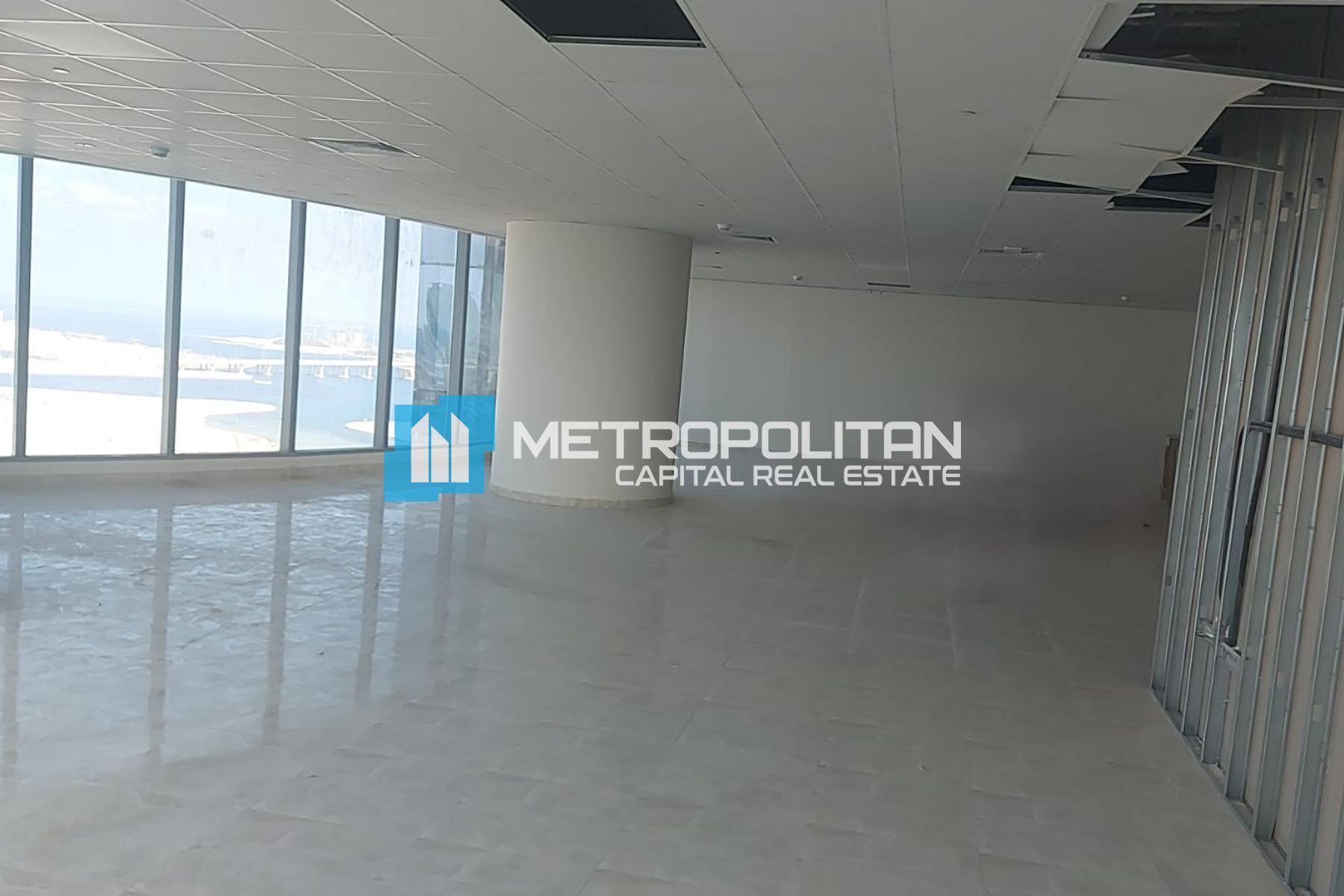 10 Fitted Offices |Vacant |Huge Layout |Canal View