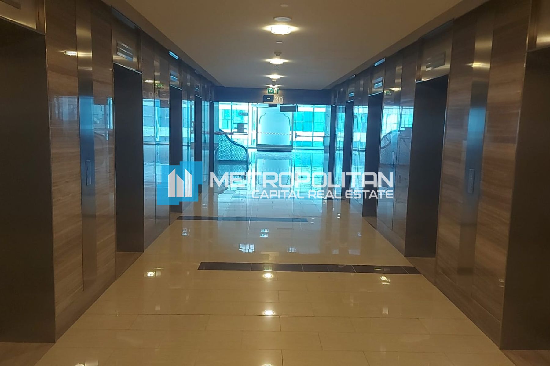 10 Fitted Offices |Vacant |Huge Layout |Canal View