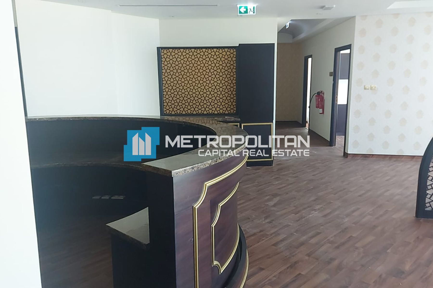 10 Fitted Offices |Vacant |Huge Layout |Canal View