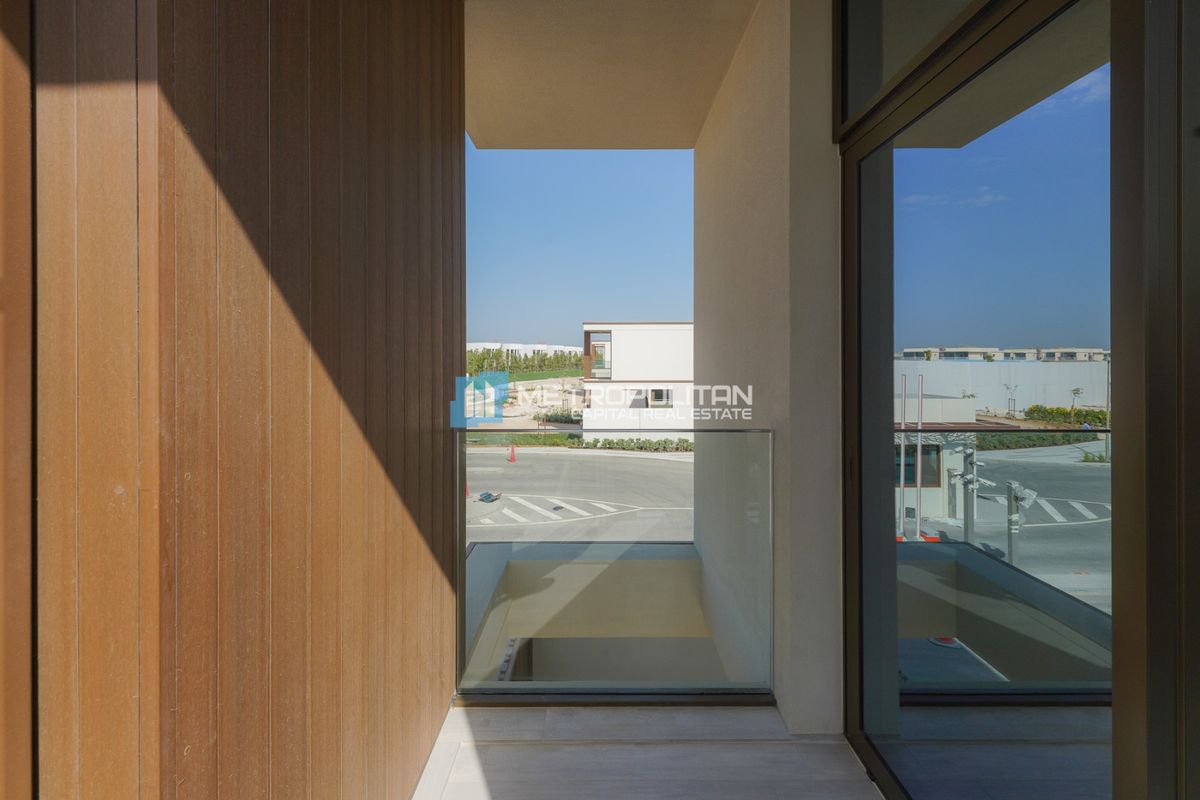 JUBAIL ISLAND | 3BR T.H | SQUARE | CORNER UNIT