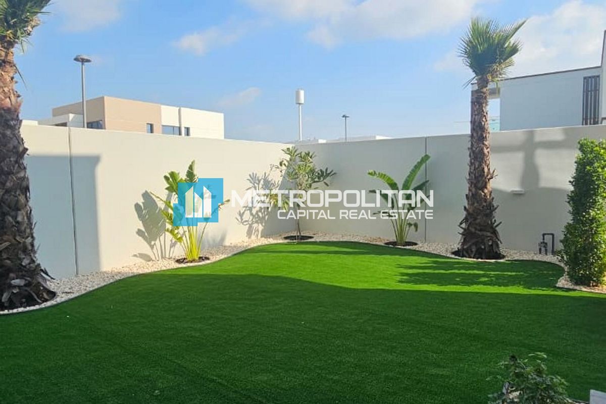 JUBAIL ISLAND | 3BR T.H | SQUARE | CORNER UNIT