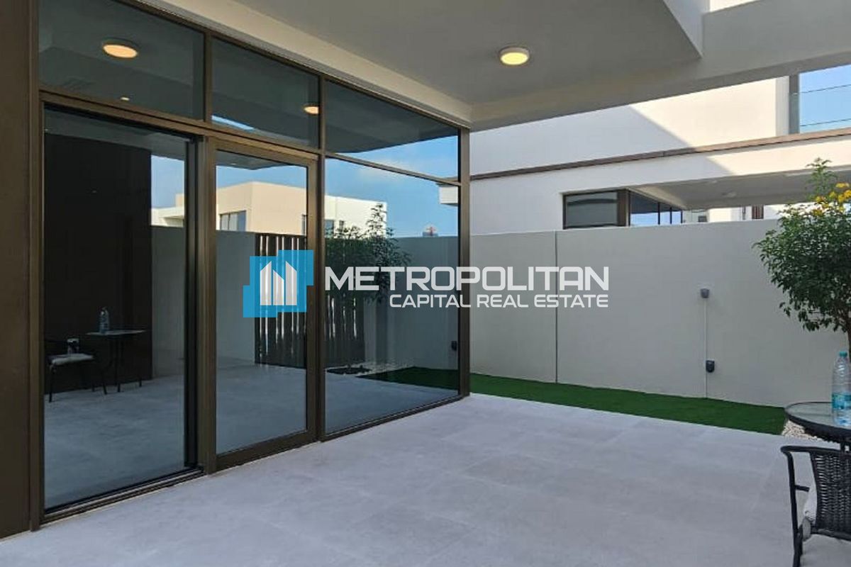 JUBAIL ISLAND | 3BR T.H | SQUARE | CORNER UNIT