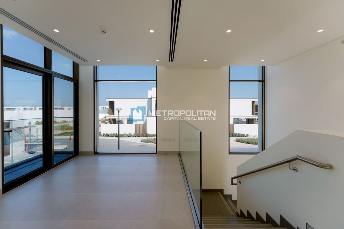 JUBAIL ISLAND | 3BR T.H | SQUARE | CORNER UNIT