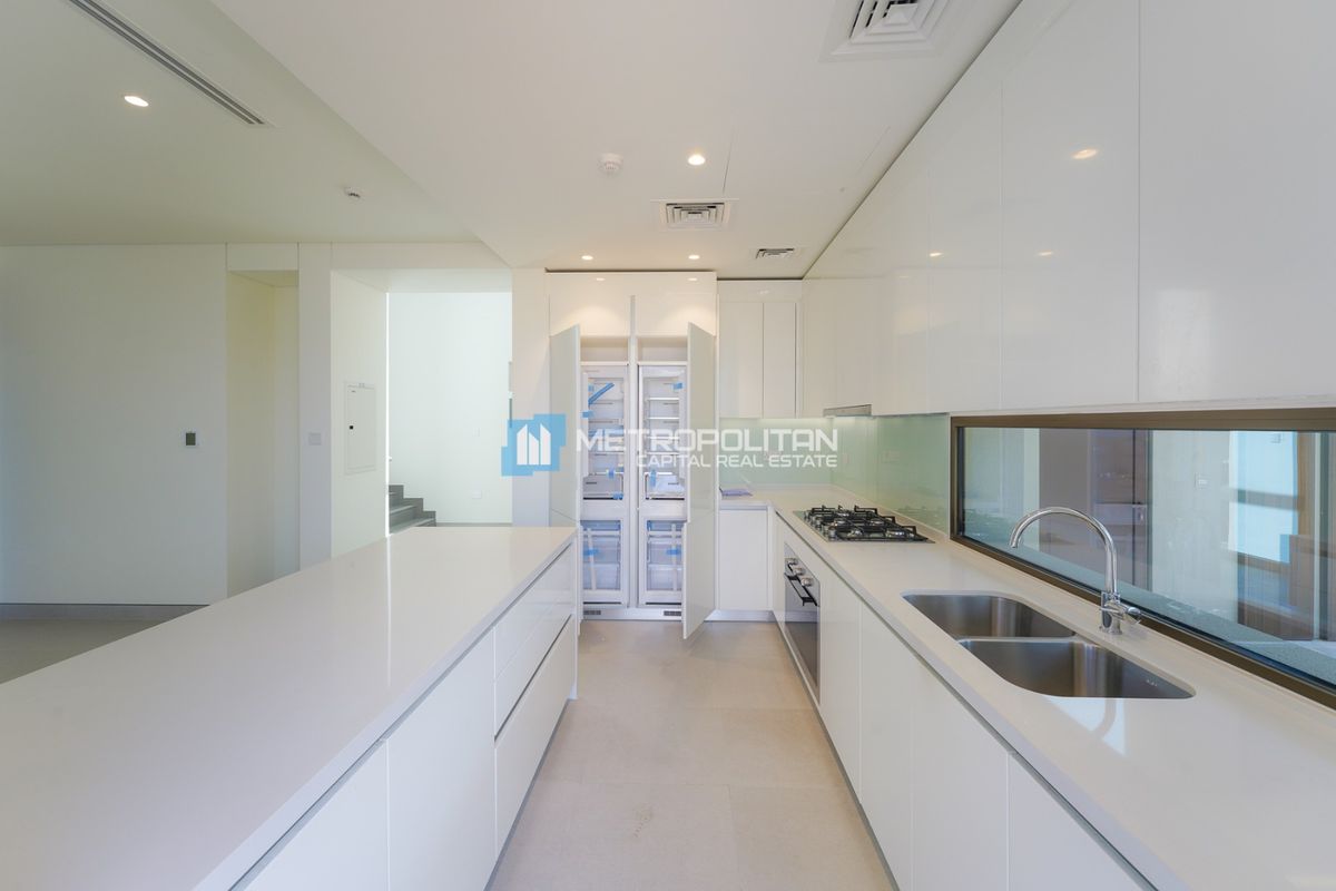 JUBAIL ISLAND | 3BR T.H | SQUARE | CORNER UNIT