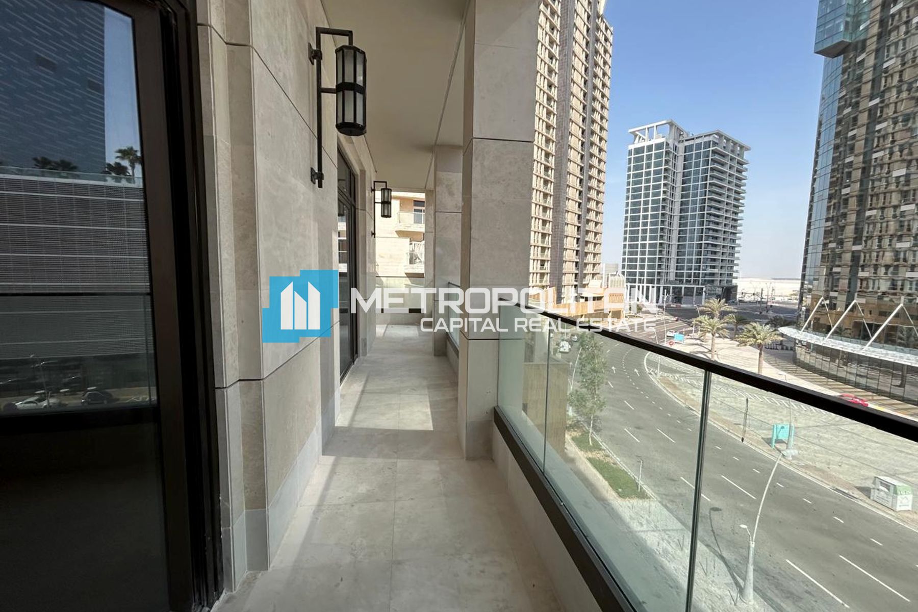 Corner 2BR+Balcony|Closed Kitchen|Laundry|Ready