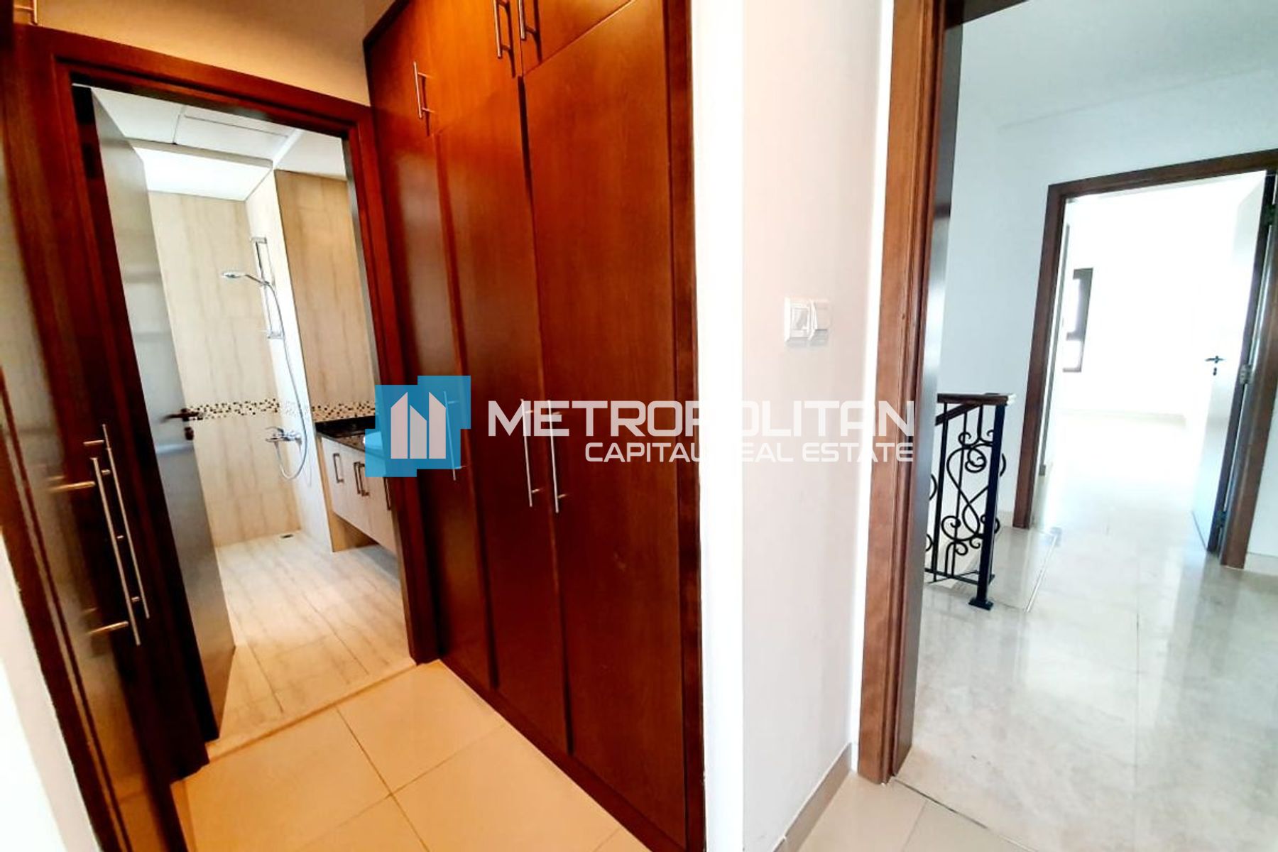 Single Row 5BR | Close to Amenities | Prime Area
