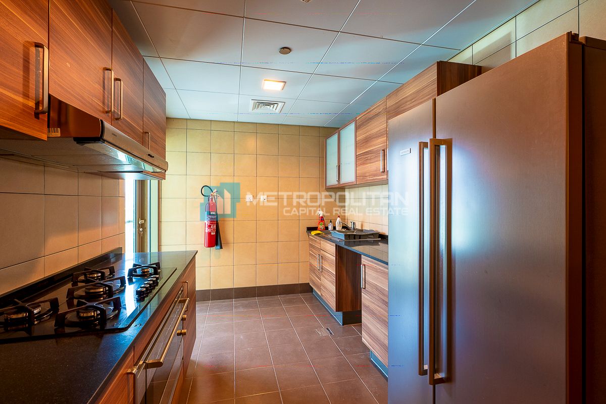 3BR With Huge Balcony | Closed Kitchen |Prime Area