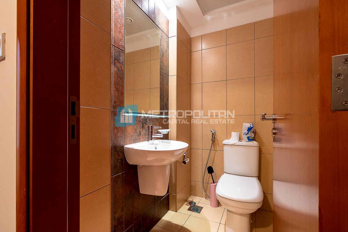 3BR With Huge Balcony | Closed Kitchen |Prime Area