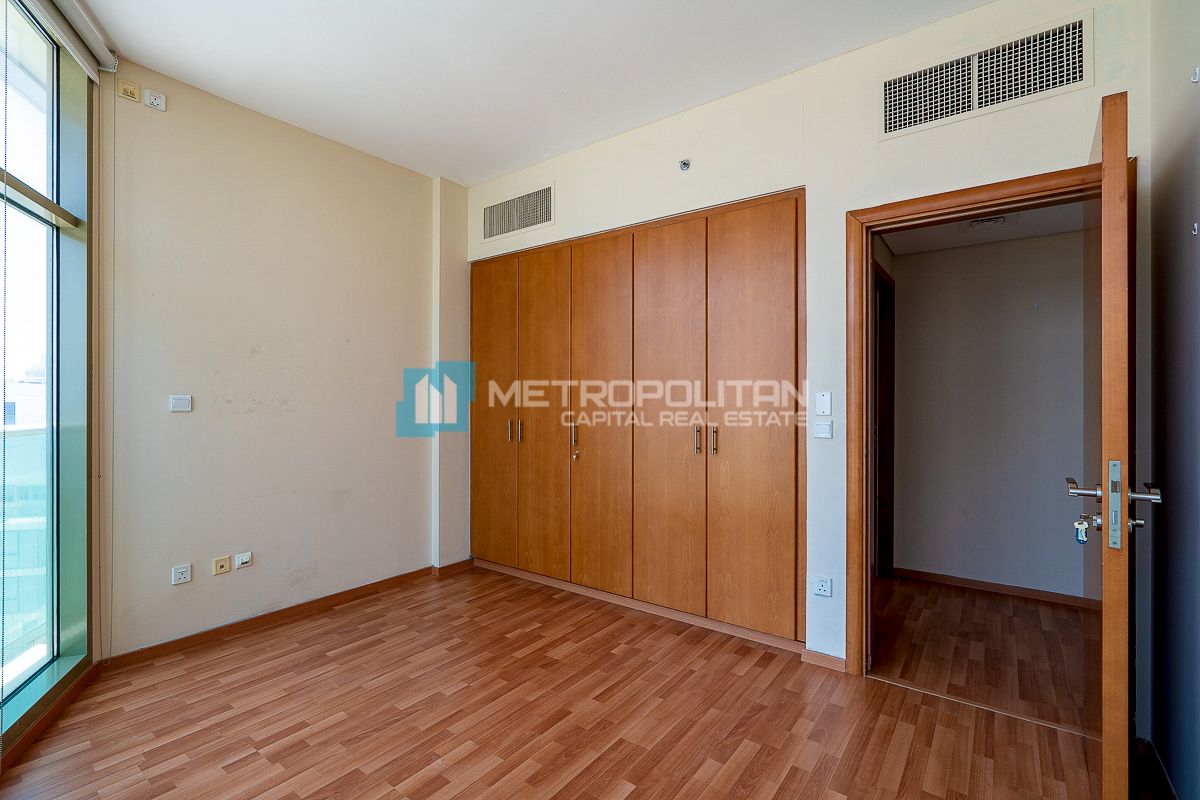 3BR With Huge Balcony | Closed Kitchen |Prime Area