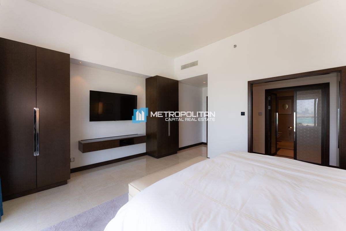 Sea View | Furnished 2BR | Storage | Beach Access