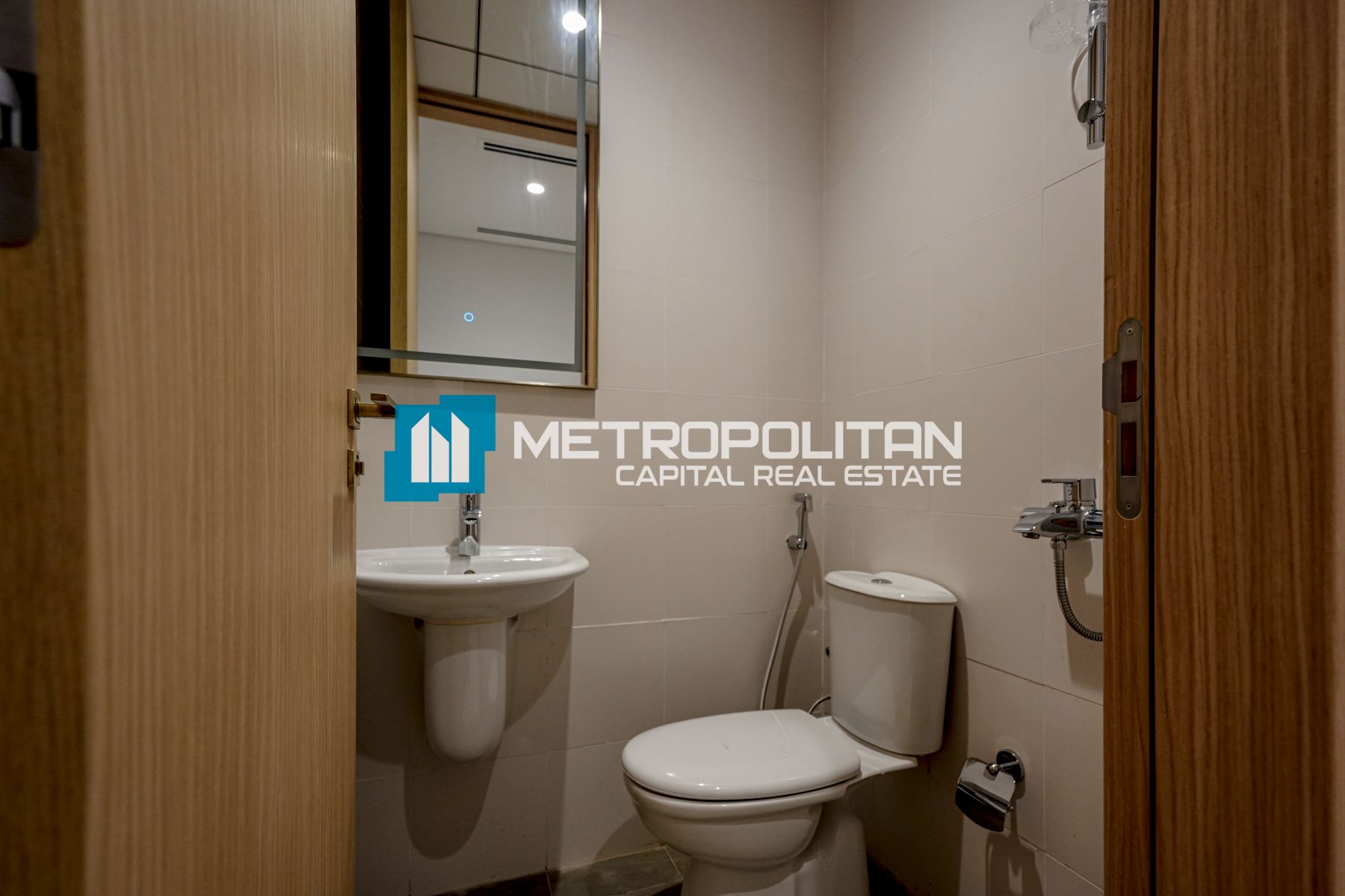 Corner 2BR | Partial Sea View | Furnished Kitchen
