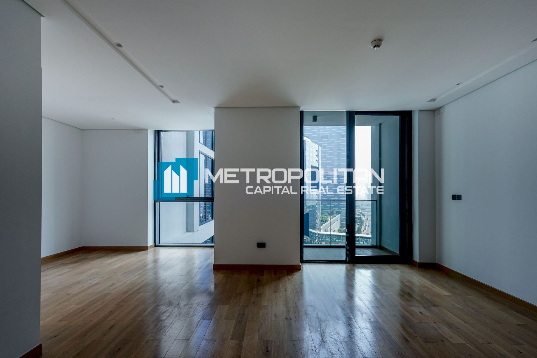Corner 2BR | Partial Sea View | Furnished Kitchen
