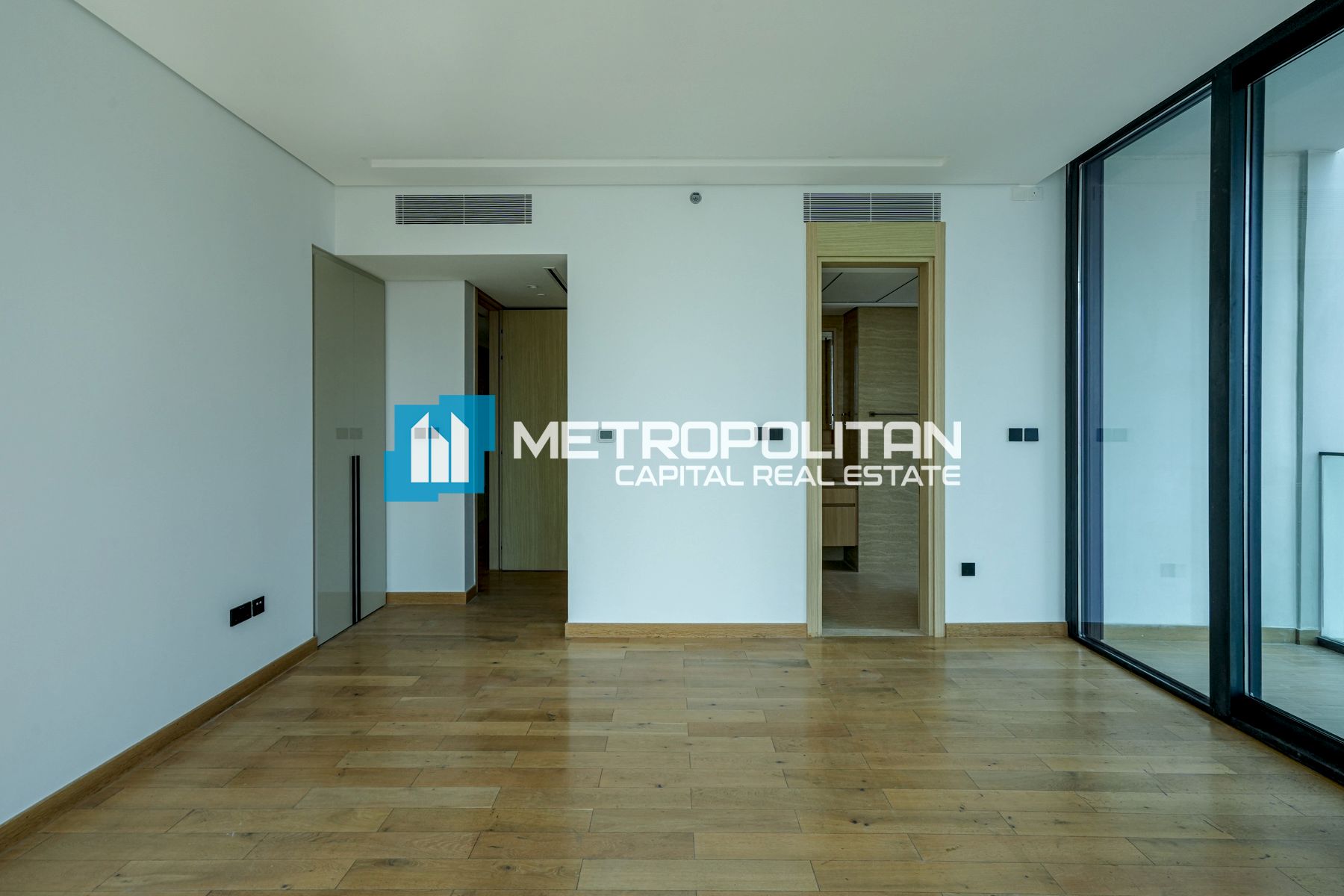 Corner 2BR | Partial Sea View | Furnished Kitchen