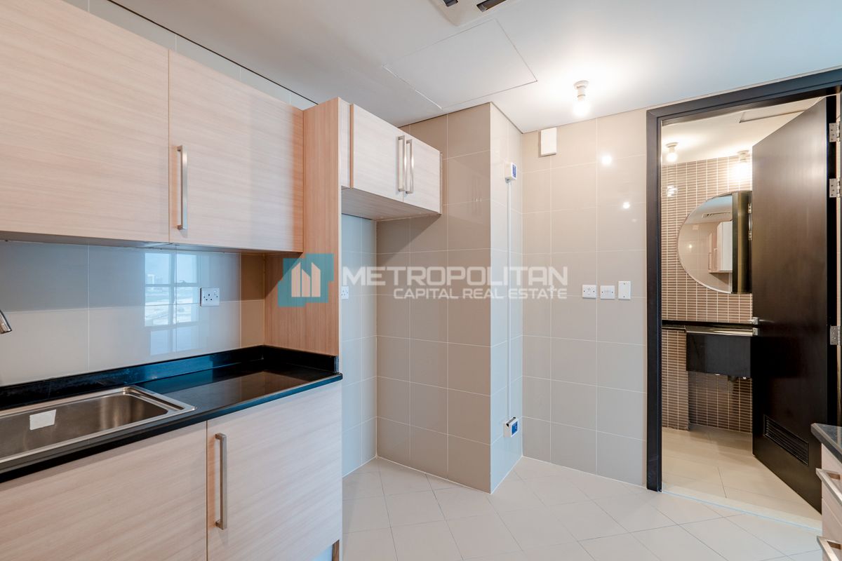 Corner 1 Bedroom|Closed Kitchen|Unique Layout
