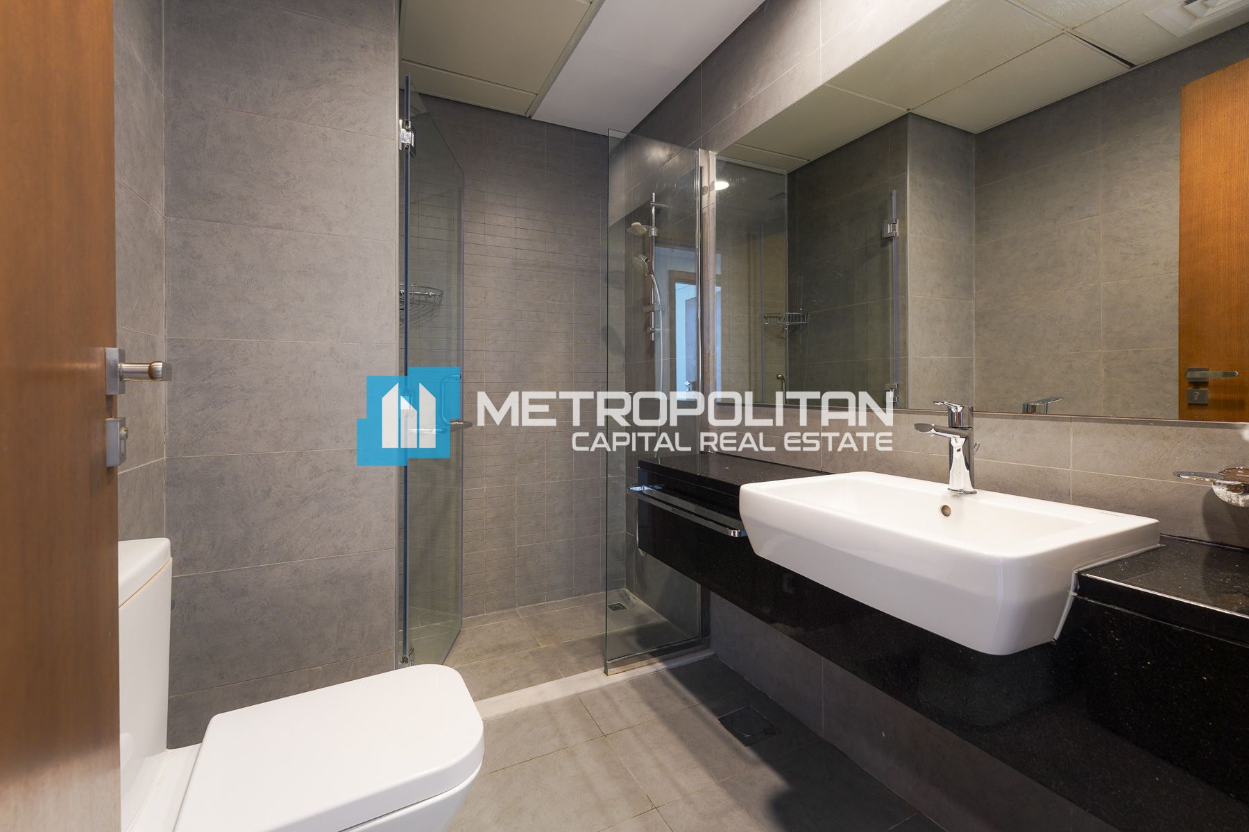 Sea View | High Floor 2BR+Laundry | Great Location